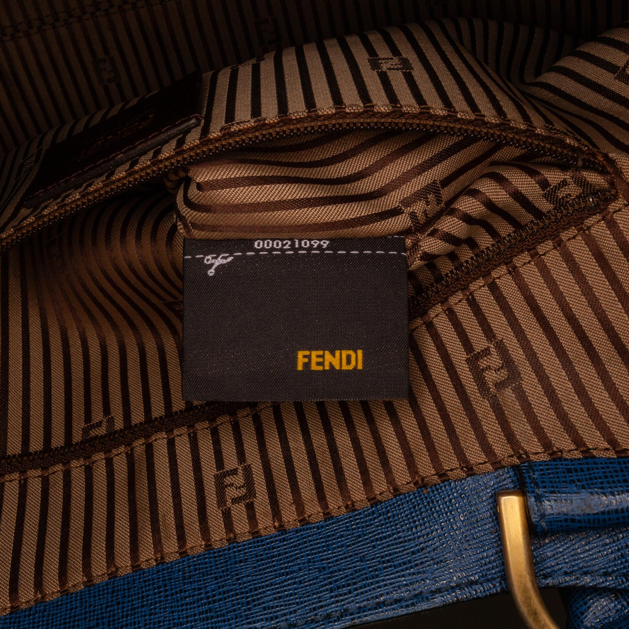 Fendi Chameleon Shopper Tote (SHG-MyDOZD)