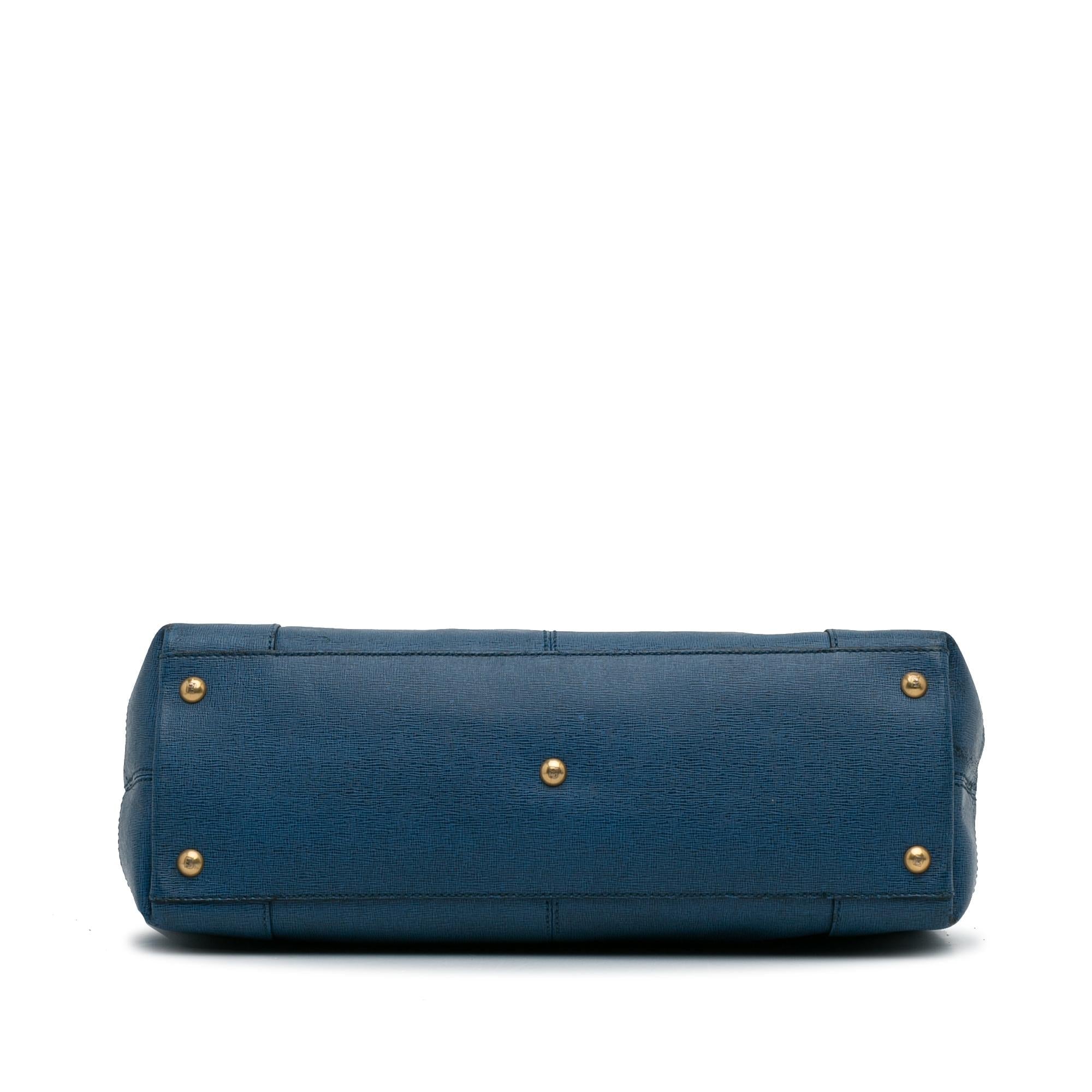 Fendi Chameleon Shopper Tote (SHG-MyDOZD)