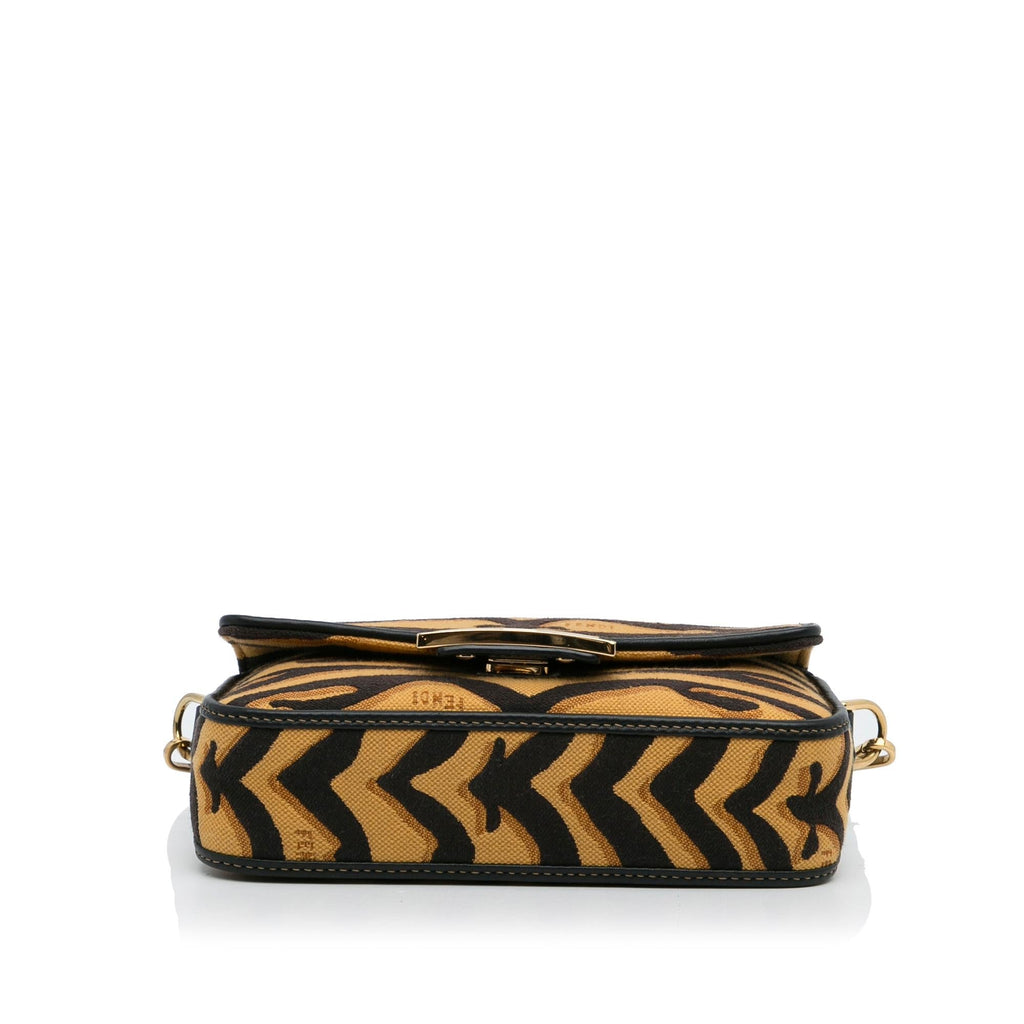 Fendi Chinese New Year Tiger Baguette (SHG-irIHE0)