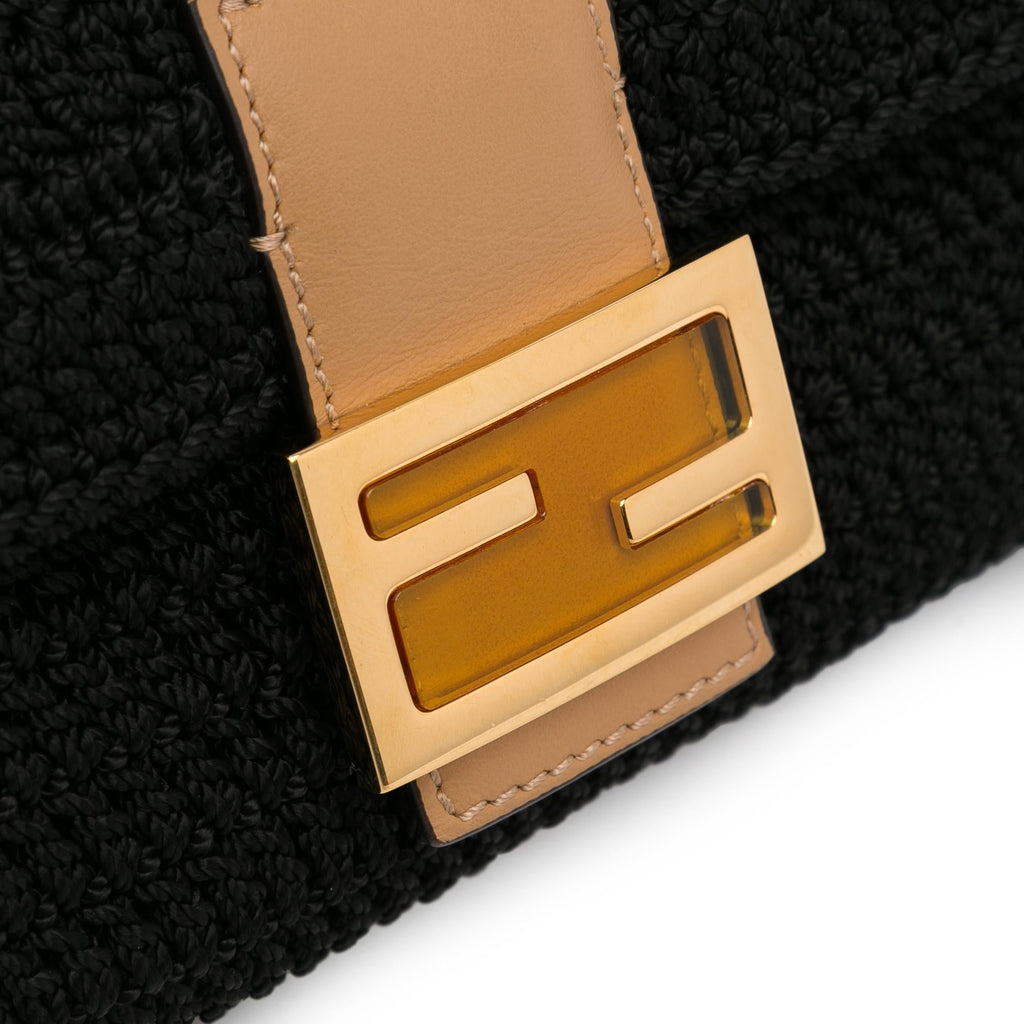 Fendi Crochet Raffia Baguette Satchel (SHG-depVYd)