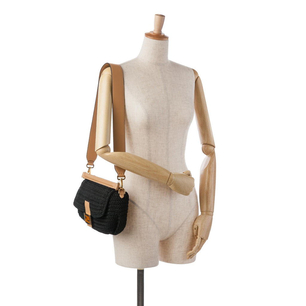 Fendi Crochet Raffia Baguette Satchel (SHG-depVYd)