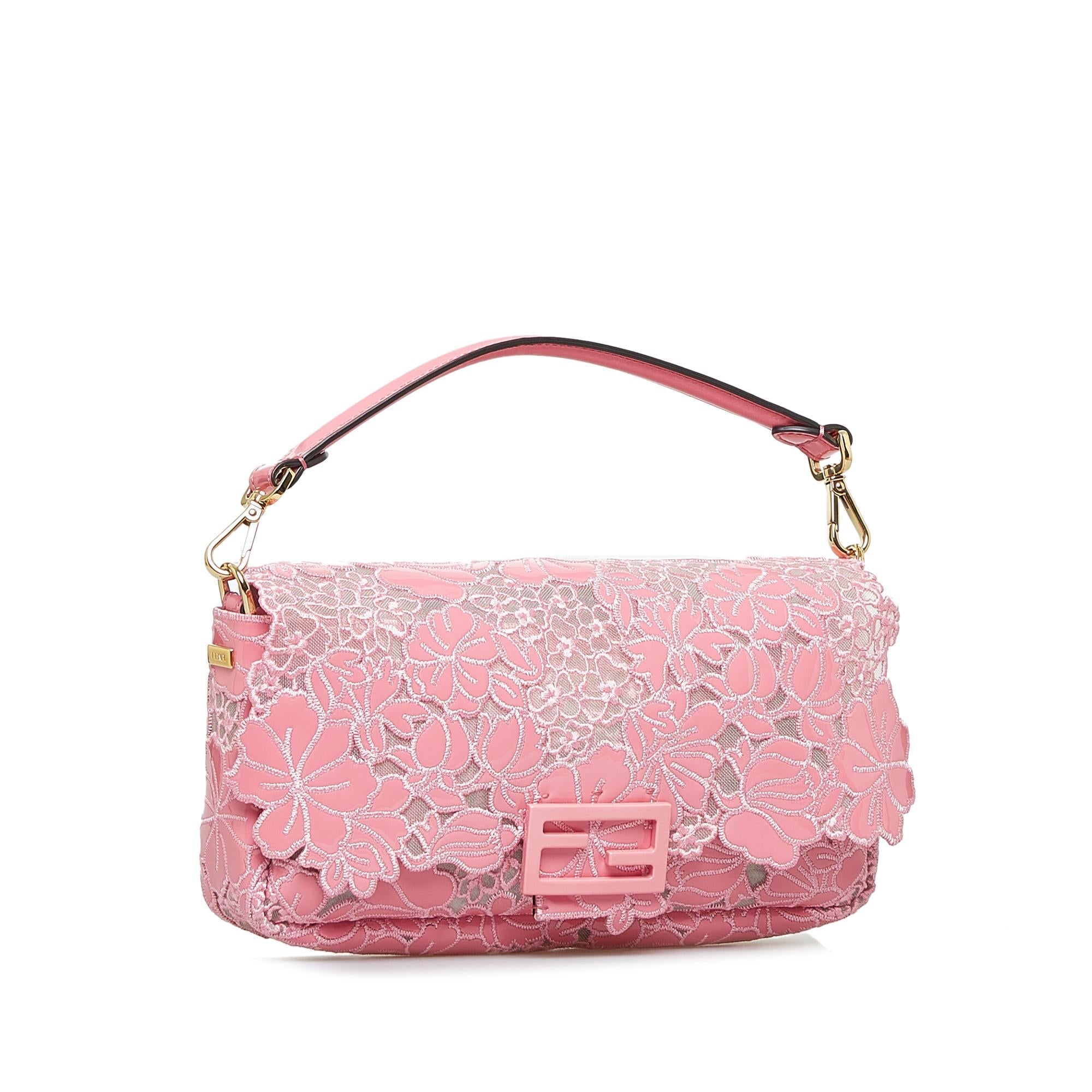 Fendi Embroidered Lace Baguette (SHG-GlR2r8)
