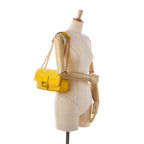 Fendi Embroidered Lace Chain Baguette (SHG-4HTojz)