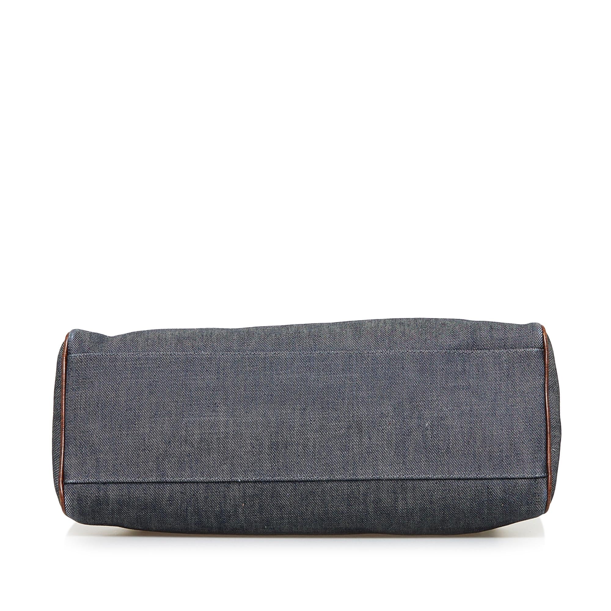 Fendi Etniko Shoulder Bag (SHG-2K7ZUq)