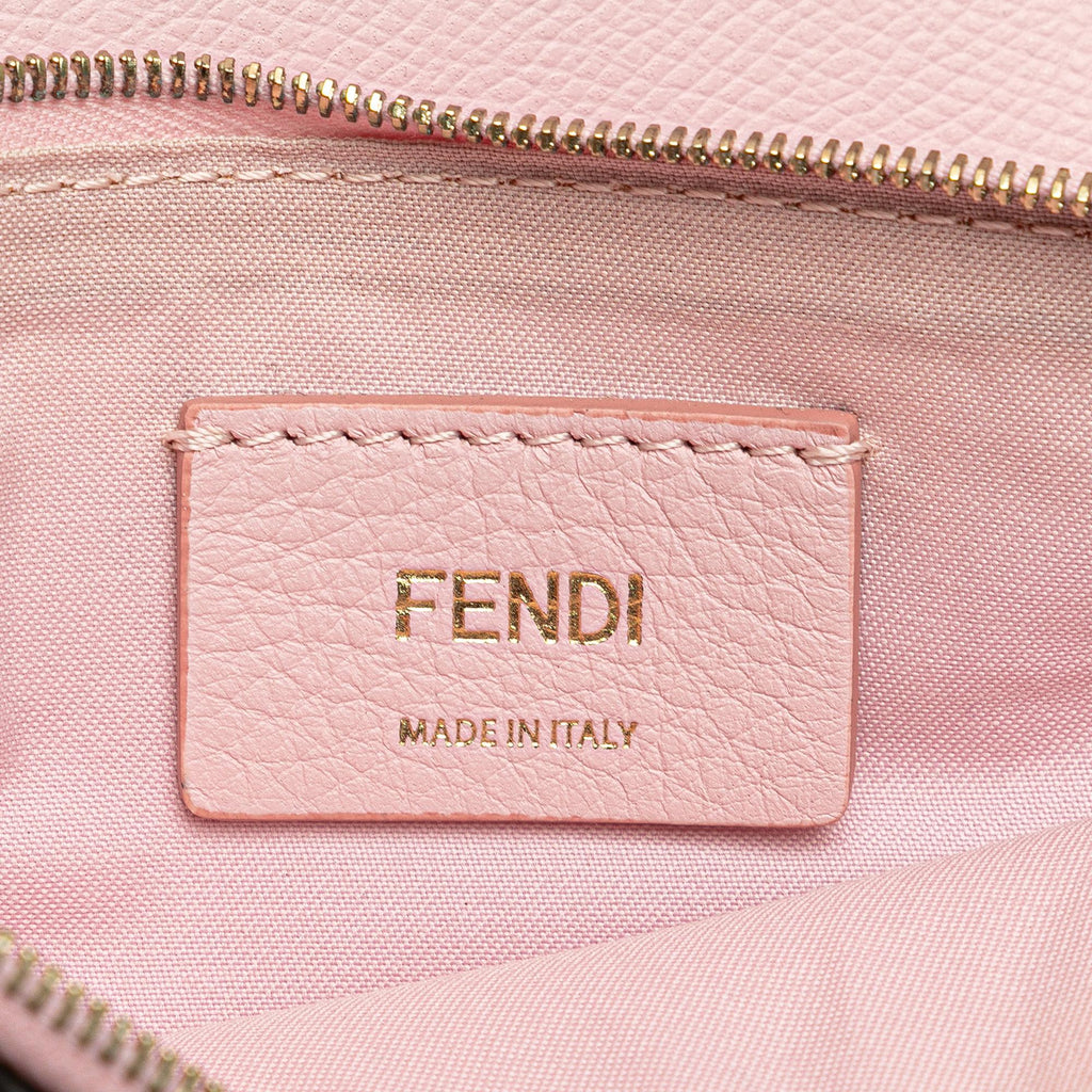 Fendi F is Fendi Envelope Wallet on Chain (SHG-wgS0y6)