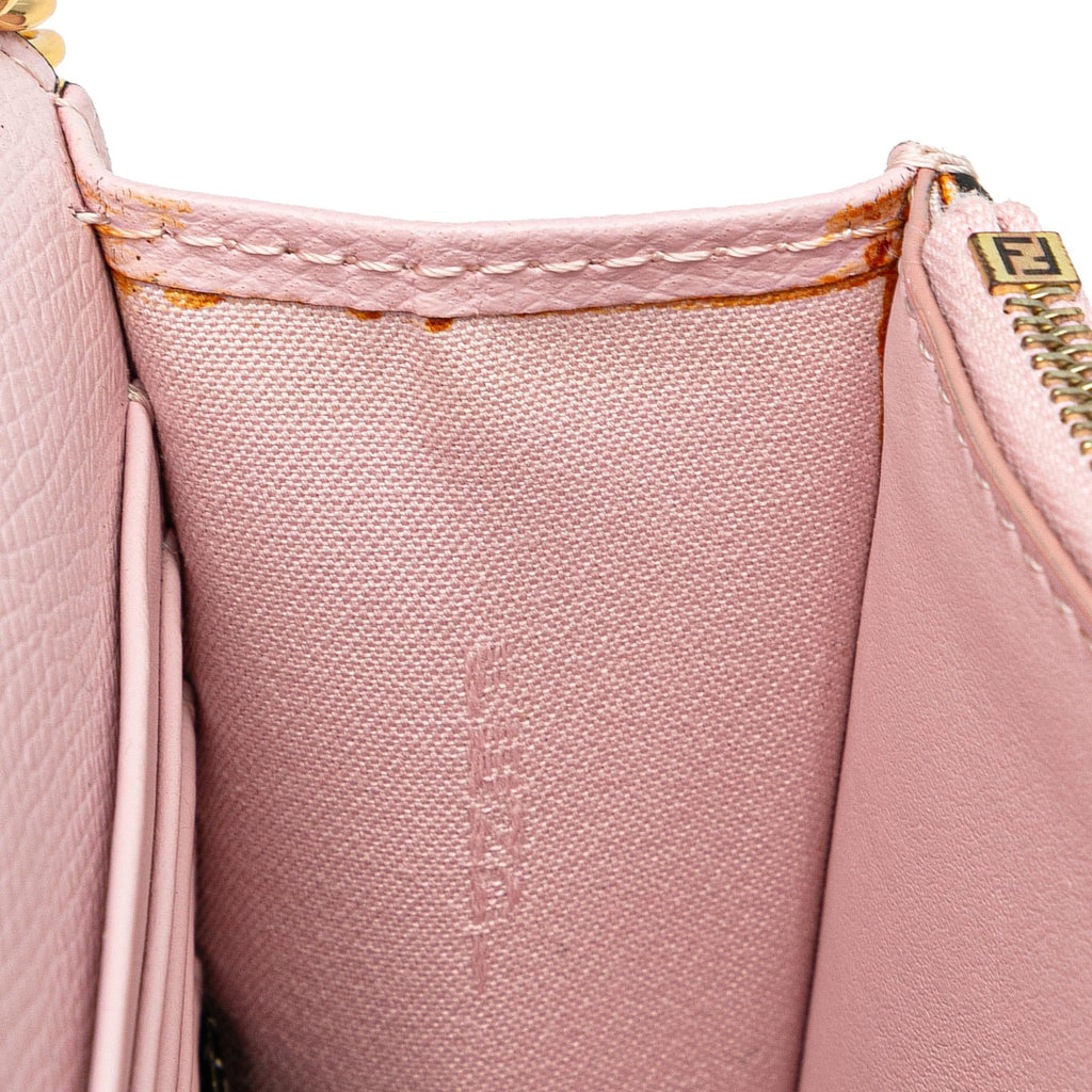 Fendi F is Fendi Envelope Wallet on Chain (SHG-wgS0y6)