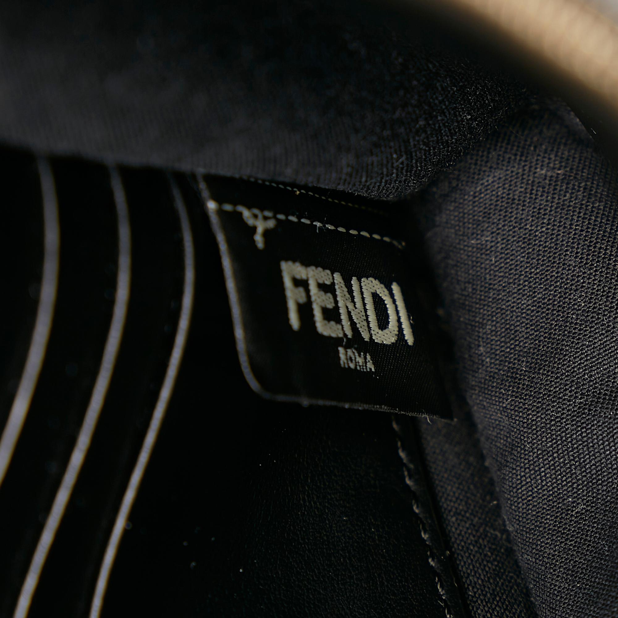 Fendi F is Fendi Wallet on Chain (SHG-35522)