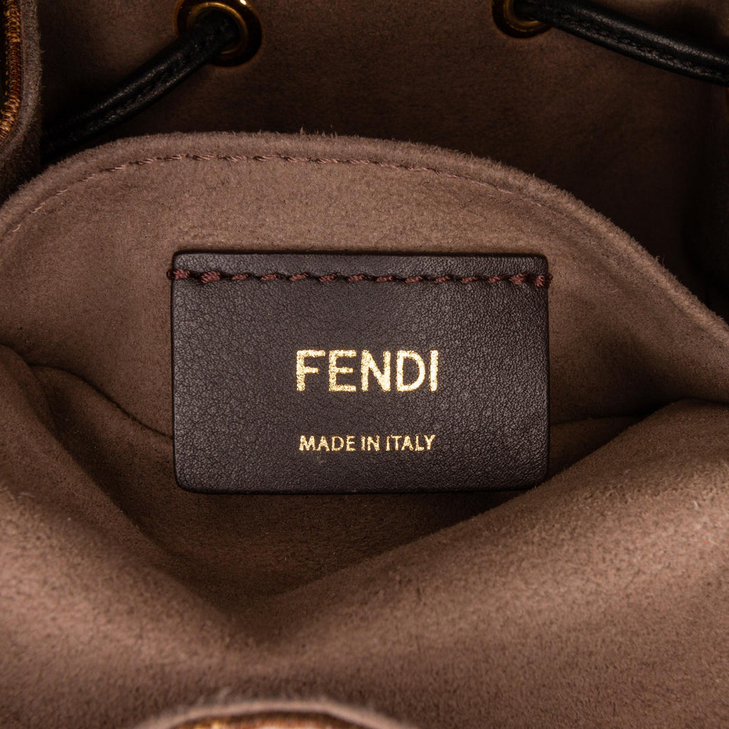 Fendi FF 1974 Mon Tresor Bucket Bag (SHG-GUQyrz)