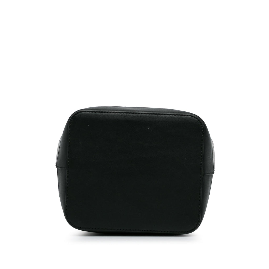 Fendi FF 1974 Mon Tresor Bucket Bag (SHG-GUQyrz)