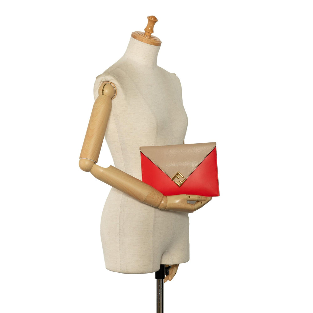 Fendi FF Diamonds Flat Pouch (SHG-pELI7I)