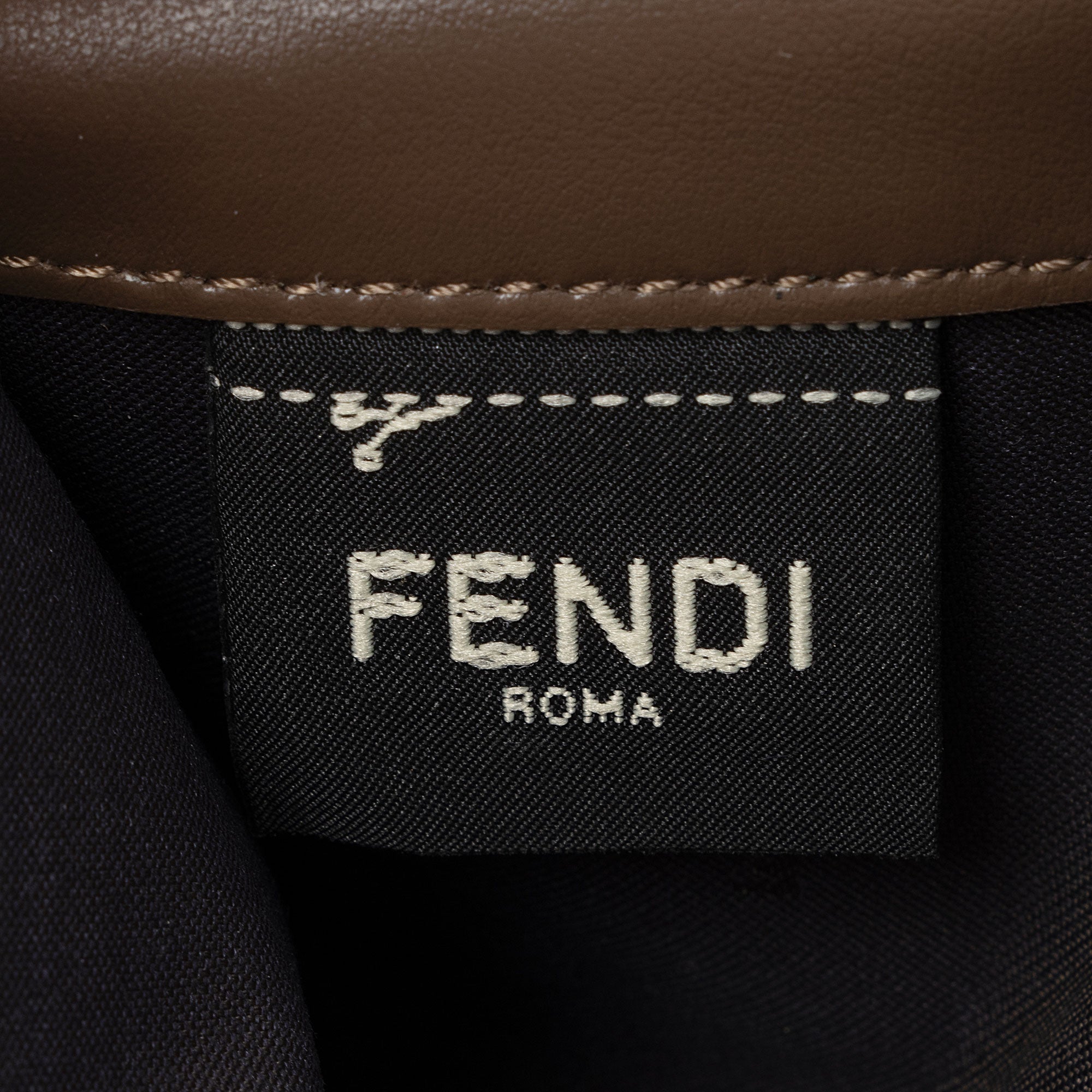 Fendi FF Embossed 1974 Continental Envelope Wallet on Chain (SHF-Vm6c4g)