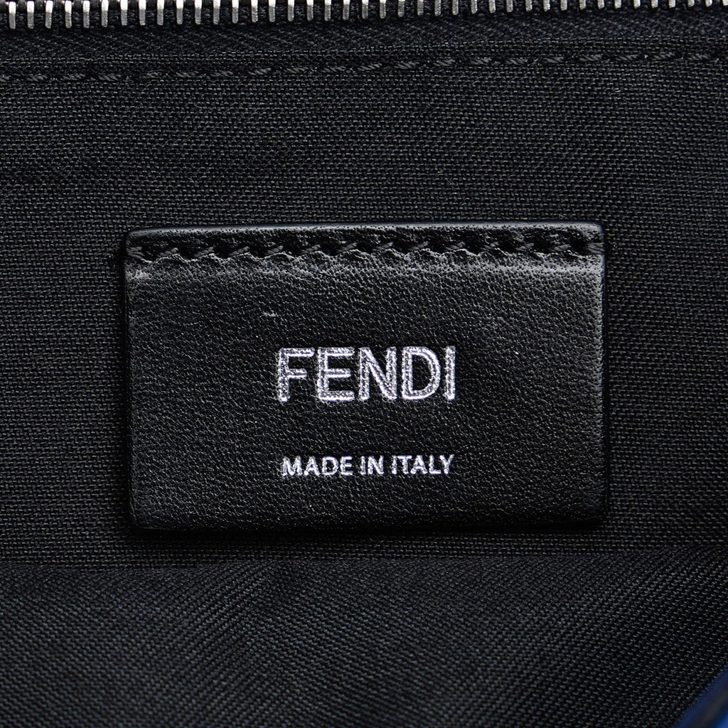 Fendi FF Embossed Baguette (SHG-pXFYHQ)