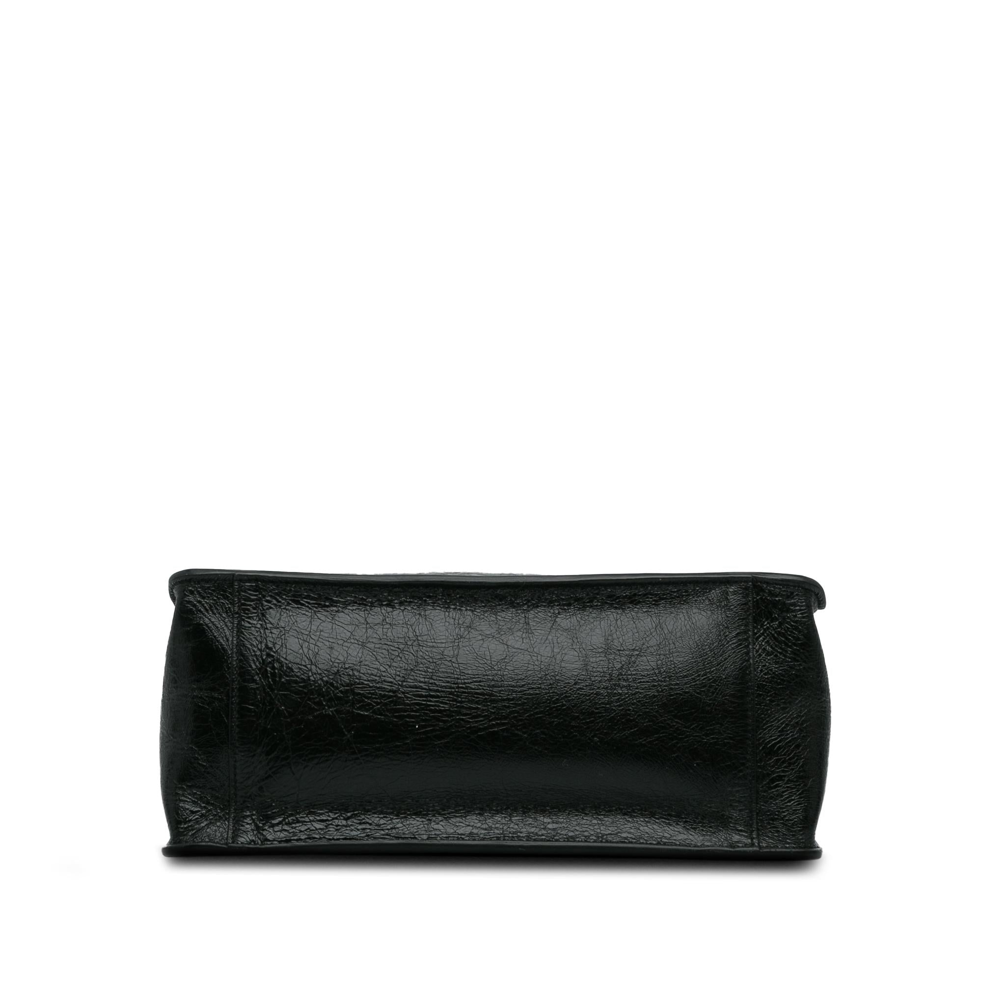 Fendi FF Flip Satchel (SHG-HyLxzT)