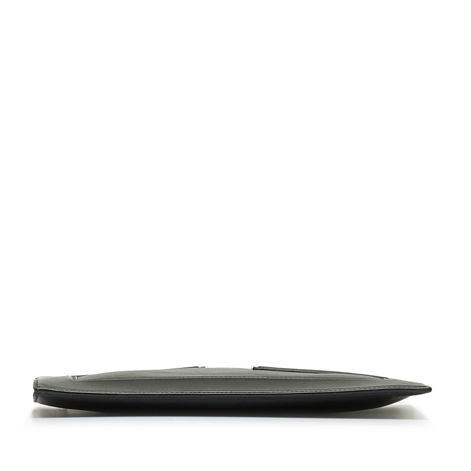 Fendi FF Leather Zip Clutch (SHG-Pnk2mm)