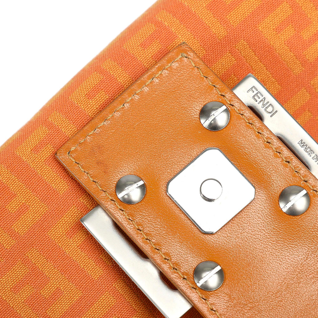 Fendi FF Lock Zucchino Shoulder Bag (SHG-TGp0Gh)