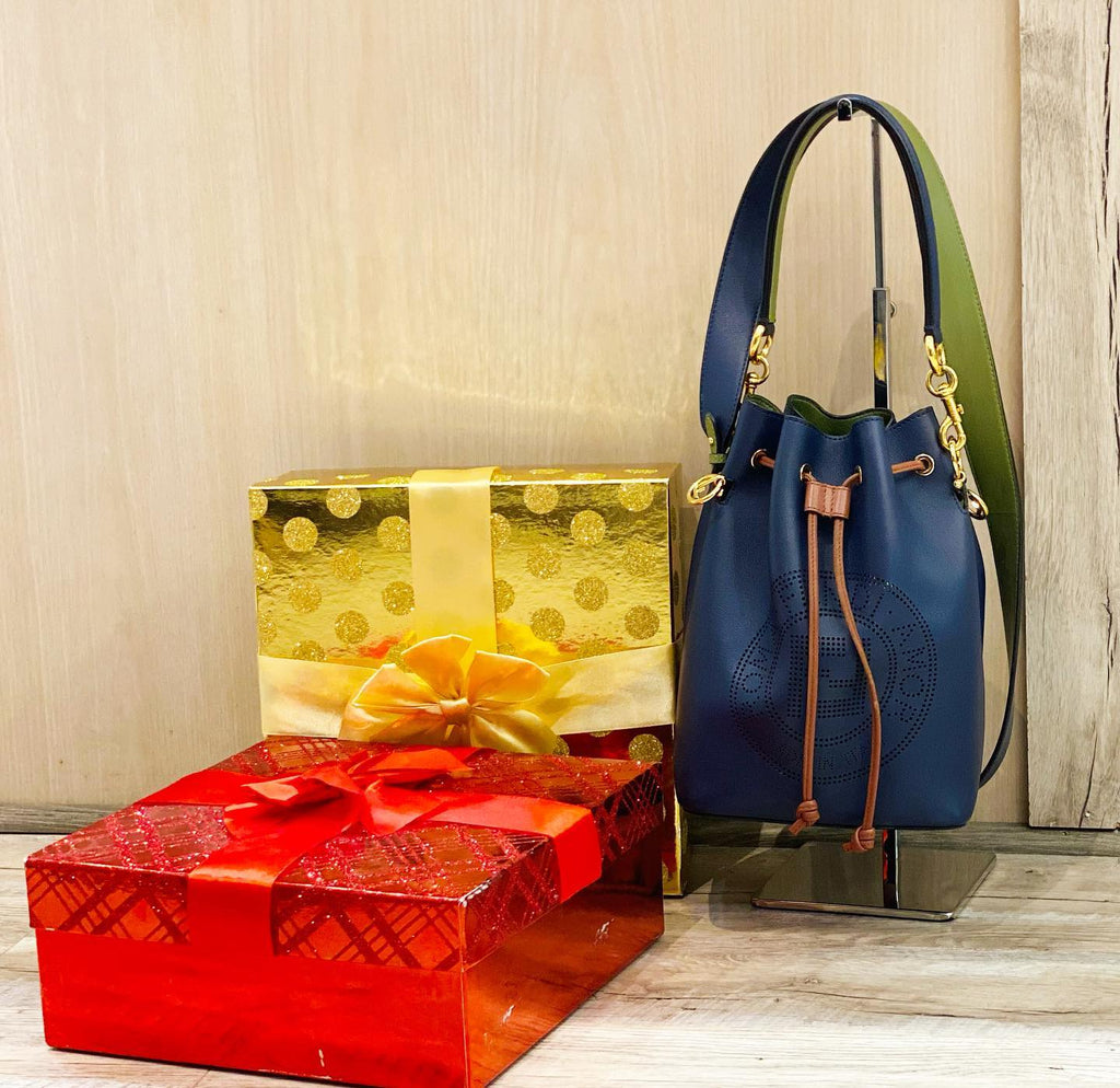 FENDI MON TRESOR SMALL BUCKET BAG