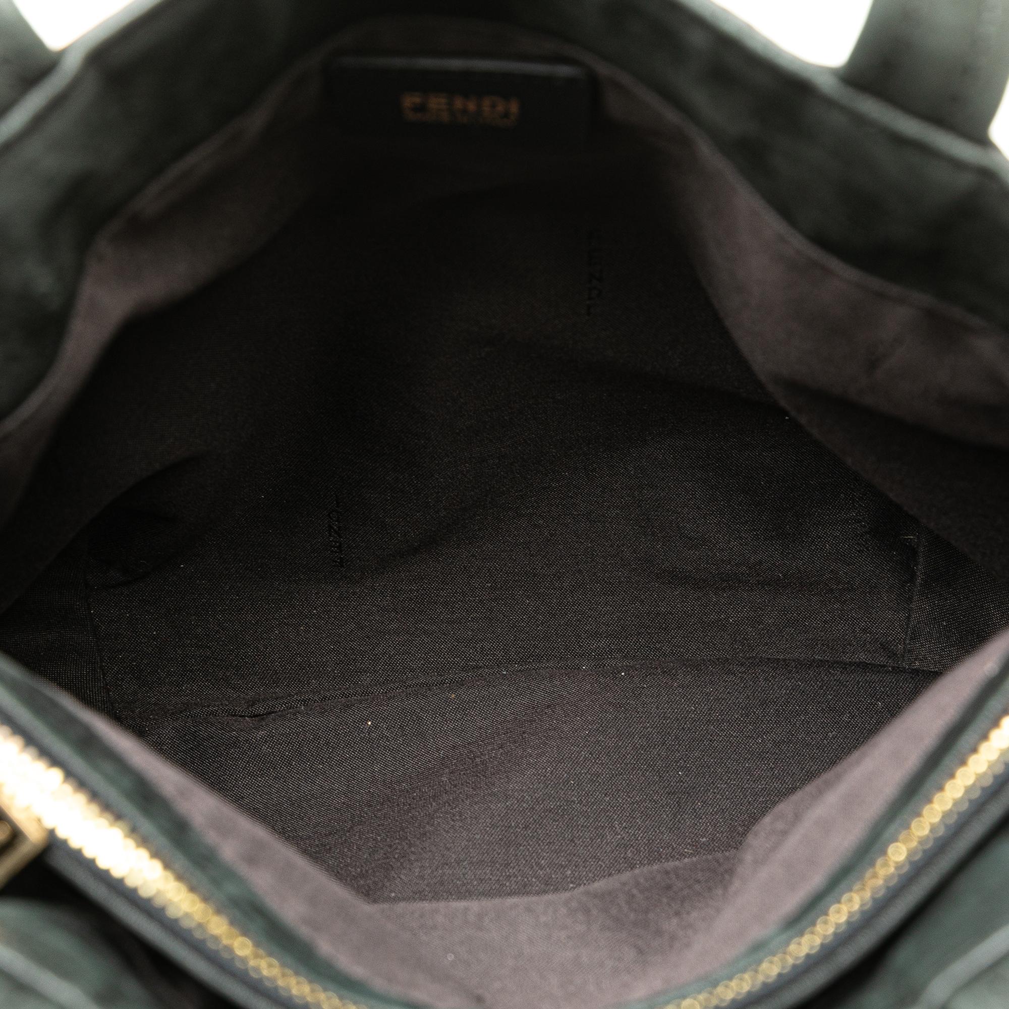 Fendi FF Nubuck Chains Tote (SHG-VW1jCB)