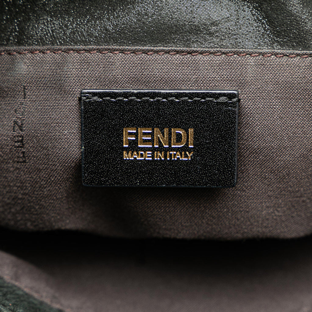 Fendi FF Nubuck Chains Tote (SHG-VW1jCB)