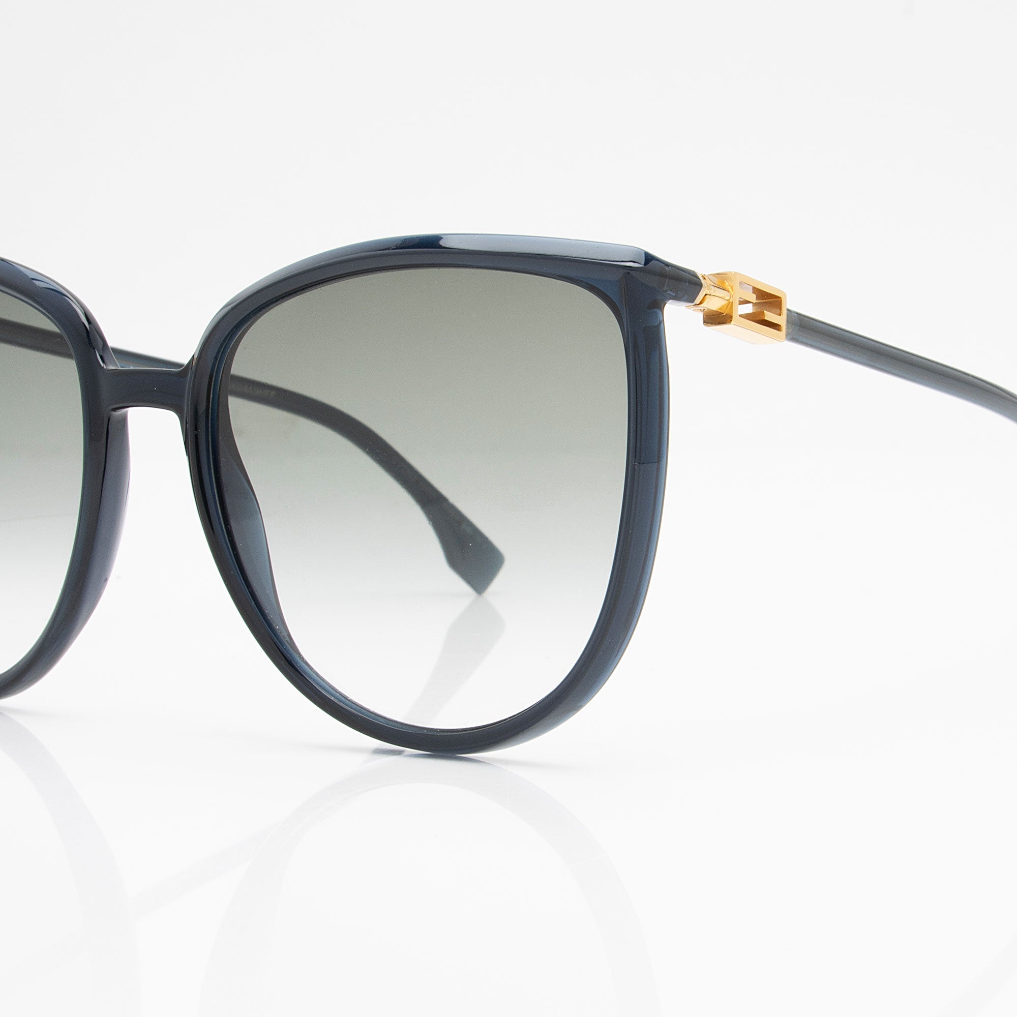 Fendi FF Round Sunglasses (SHF-6awTyC)