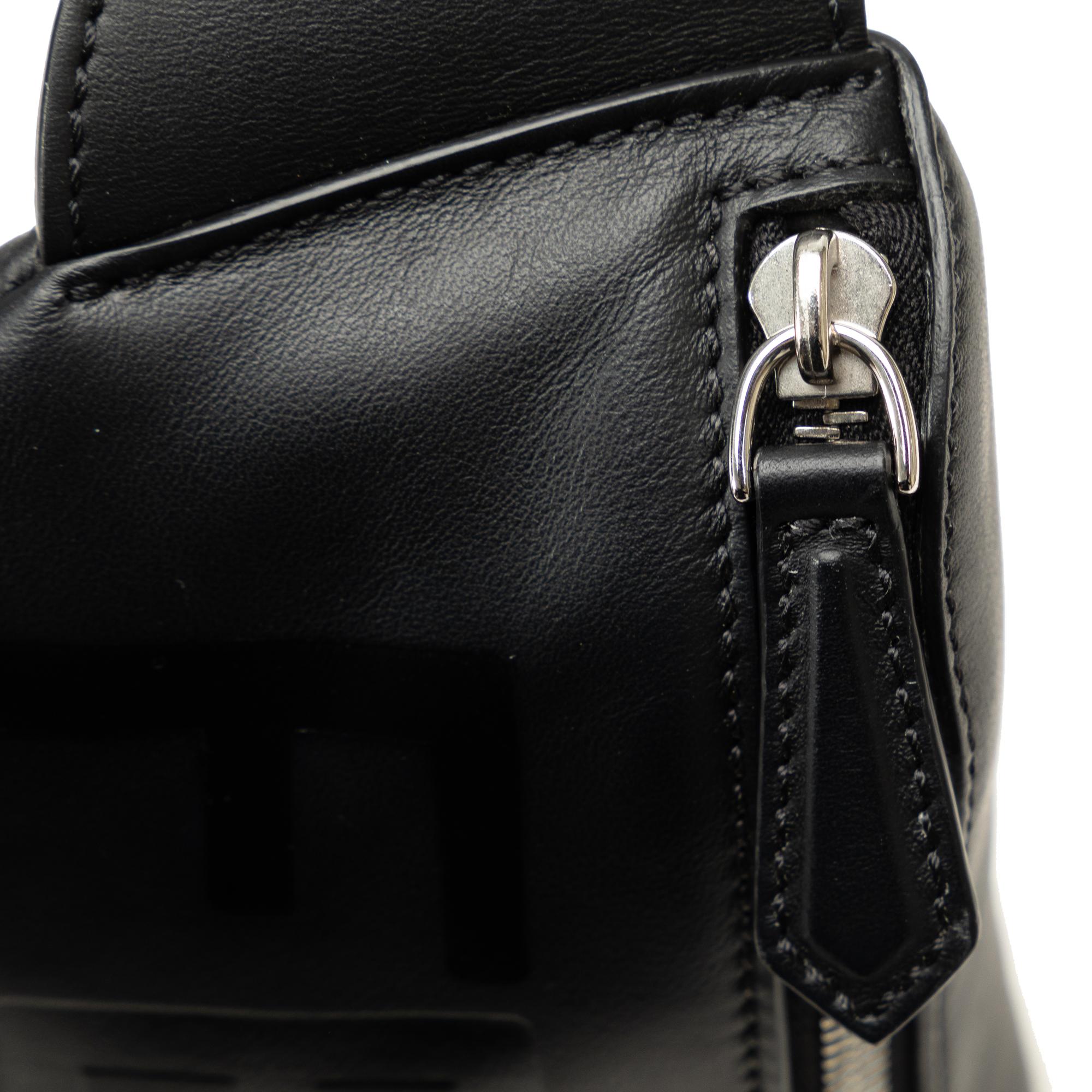 Fendi Fendi Logo Belt Bag (SHG-V3ieH0)