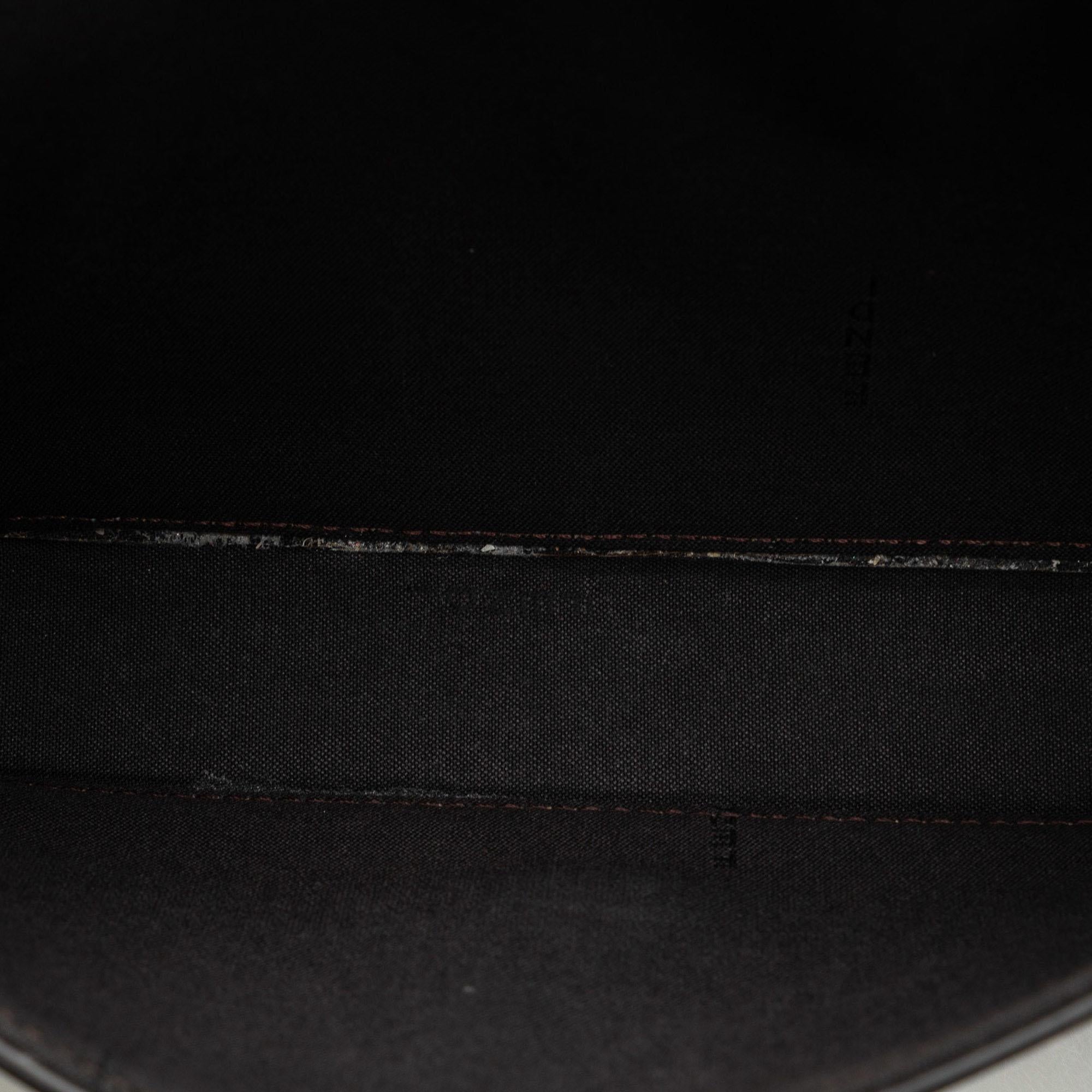 Fendi Fendigraphy Wallet On Chain (SHG-8WlJWP)