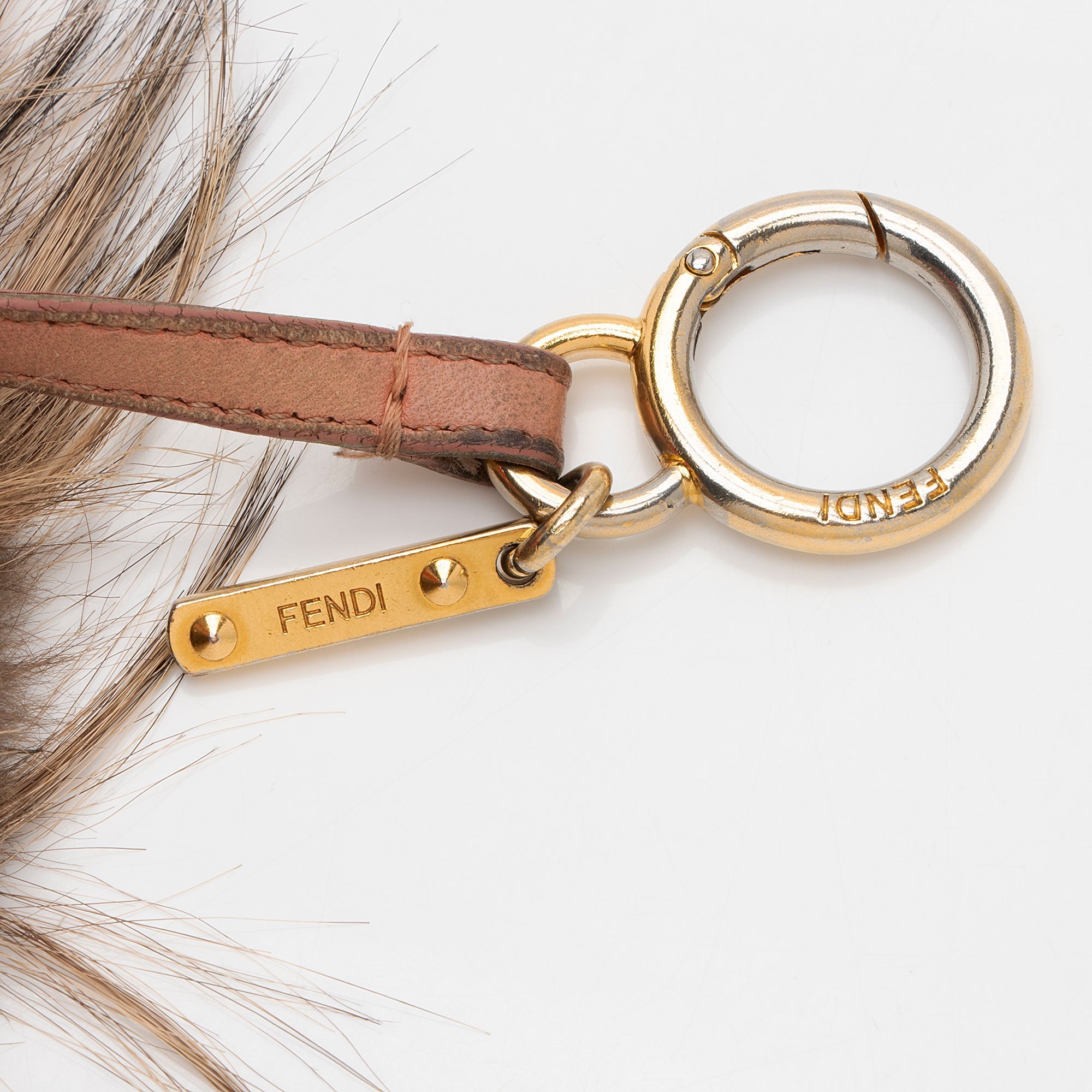 Fendi Fox Fur Monster Fur Yang Bag Charm (SHF-uRrvkZ)