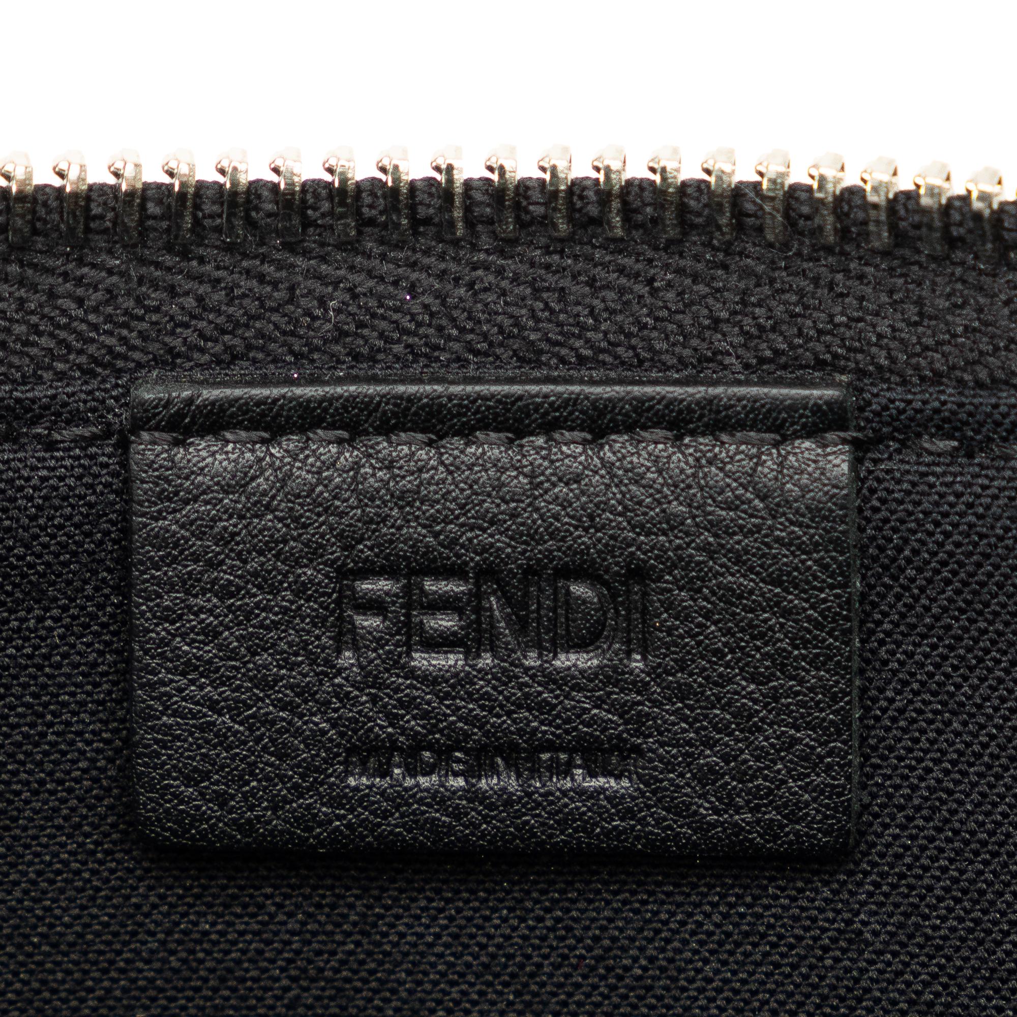 Fendi Fun Fair Studded Clutch (SHG-isvUj2)