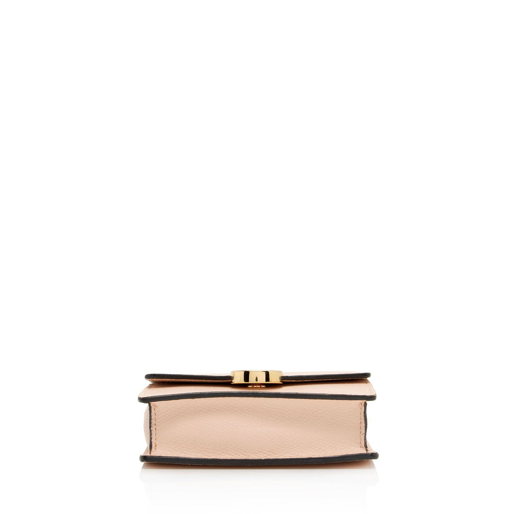 Fendi Grained Calfskin F is Fendi Wallet on Chain Bag (SHF-uQqCOO)