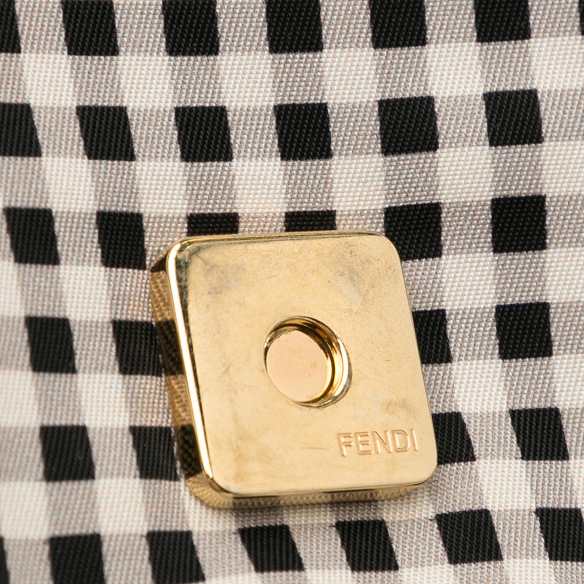 Fendi Joshua Vides Convertible Baguette (SHG-N1wCx0)