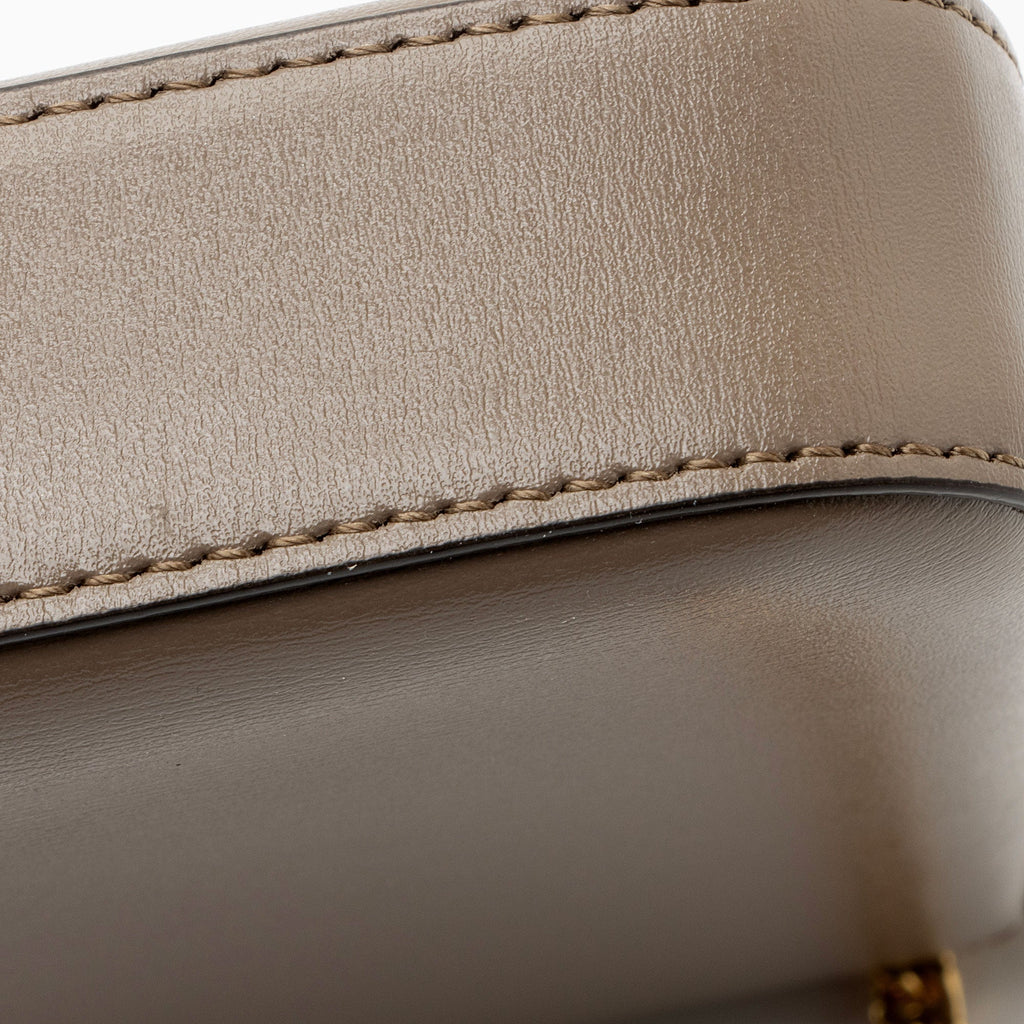 Fendi Lambskin Baguette Wallet on Chain (SHF-Jcp7JZ)