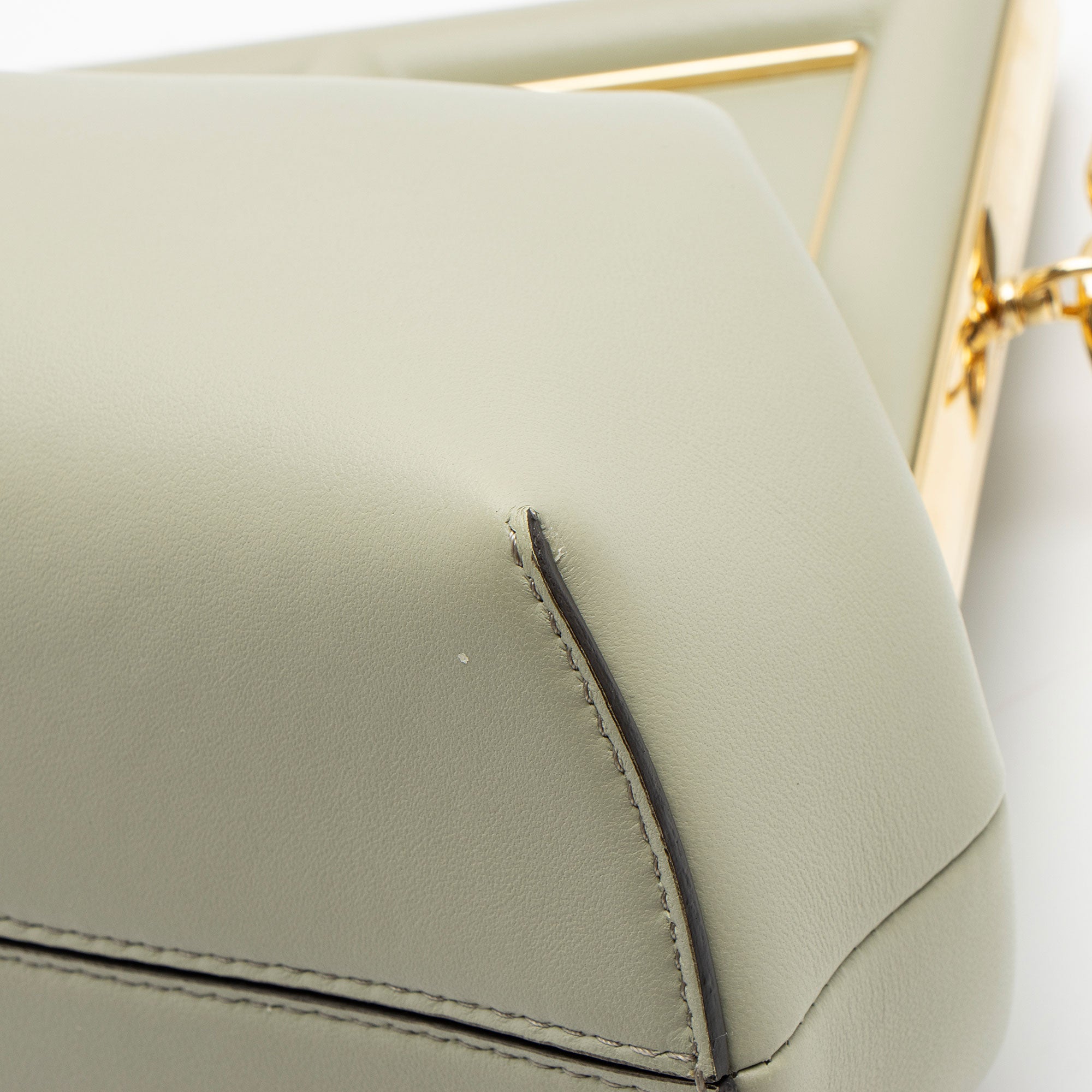 Fendi Lambskin Fendi First Medium Shoulder Bag (SHF-QzCApy)