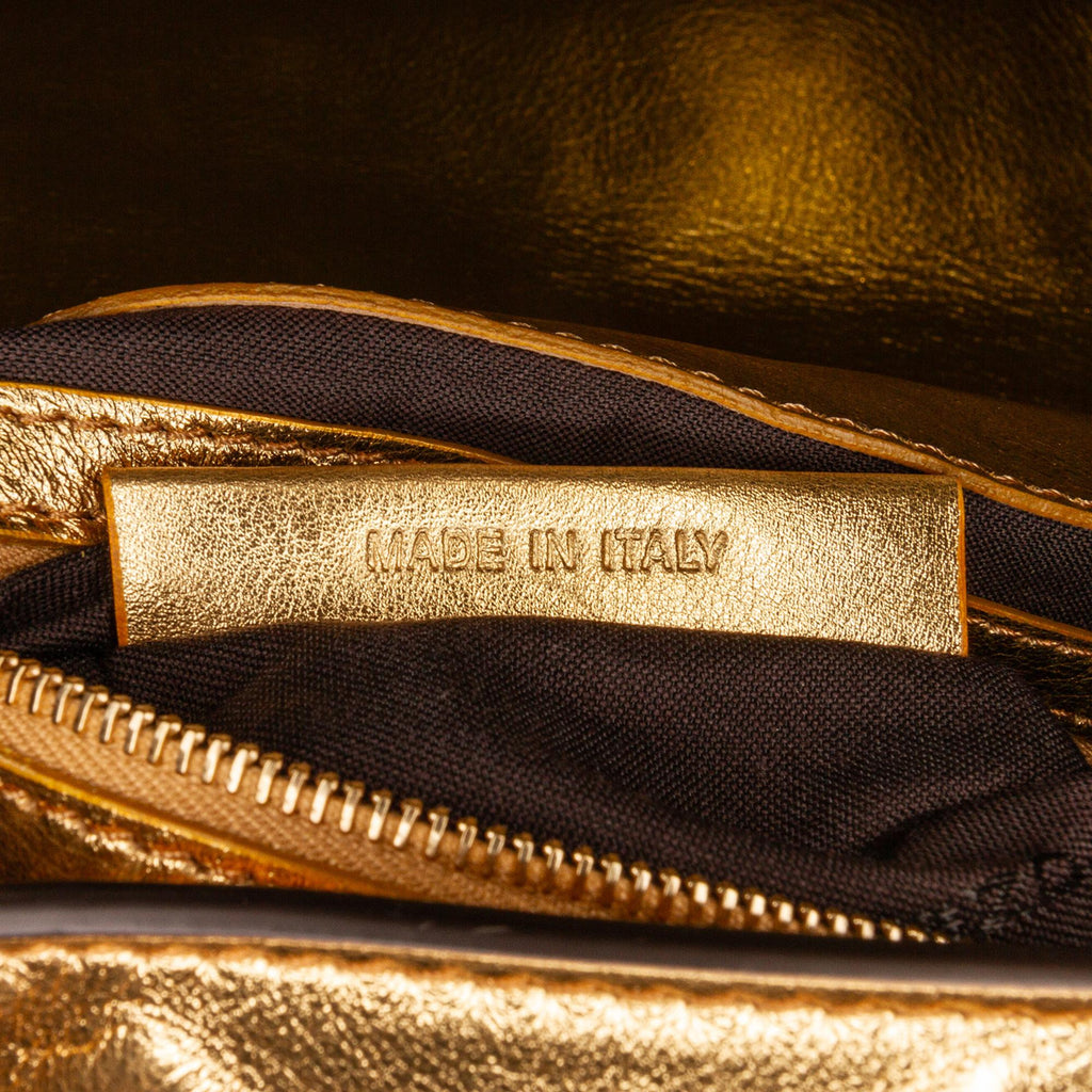 Fendi Large Embossed Zucca Baguette (SHG-ZcKJ66)