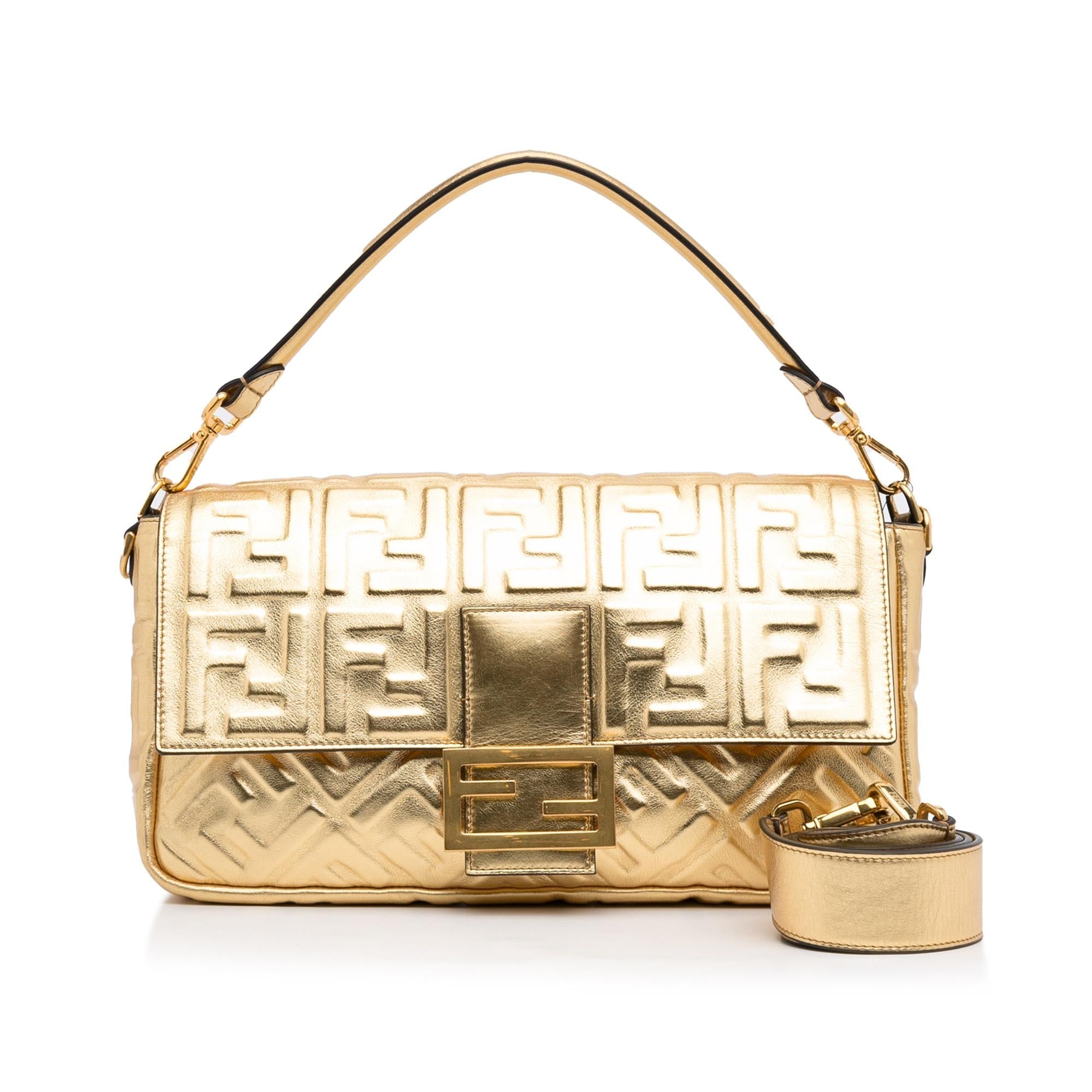 Fendi Large Embossed Zucca Baguette (SHG-ZcKJ66)