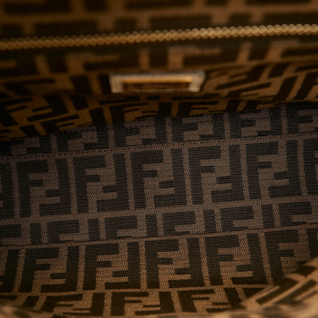 Fendi Large Peekaboo Leather Satchel (SHG-usPpvT)