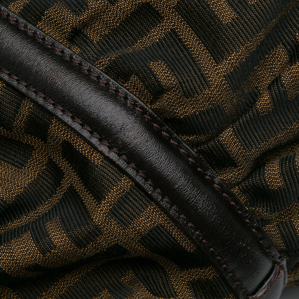 Fendi Large Zucca Canvas Chef Shoulder Bag (SHG-fxpyVR)