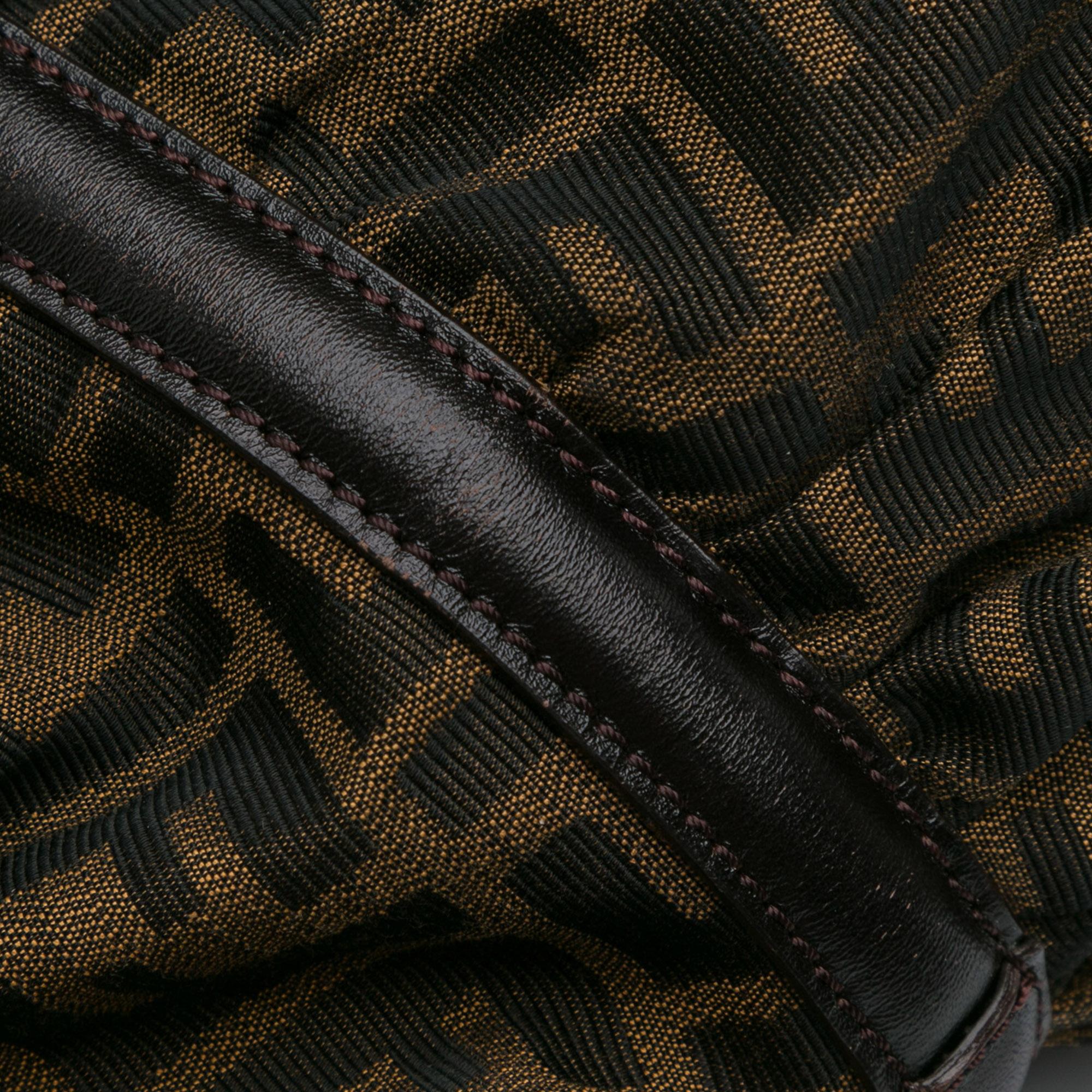 Fendi Large Zucca Canvas Chef Shoulder Bag (SHG-fxpyVR)