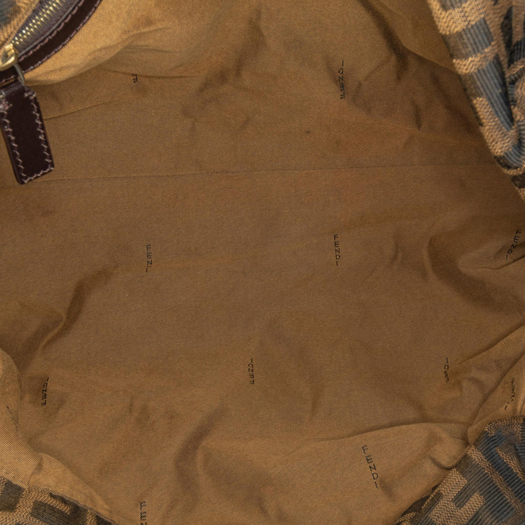 Fendi Large Zucca Canvas Chef Shoulder Bag (SHG-fxpyVR)