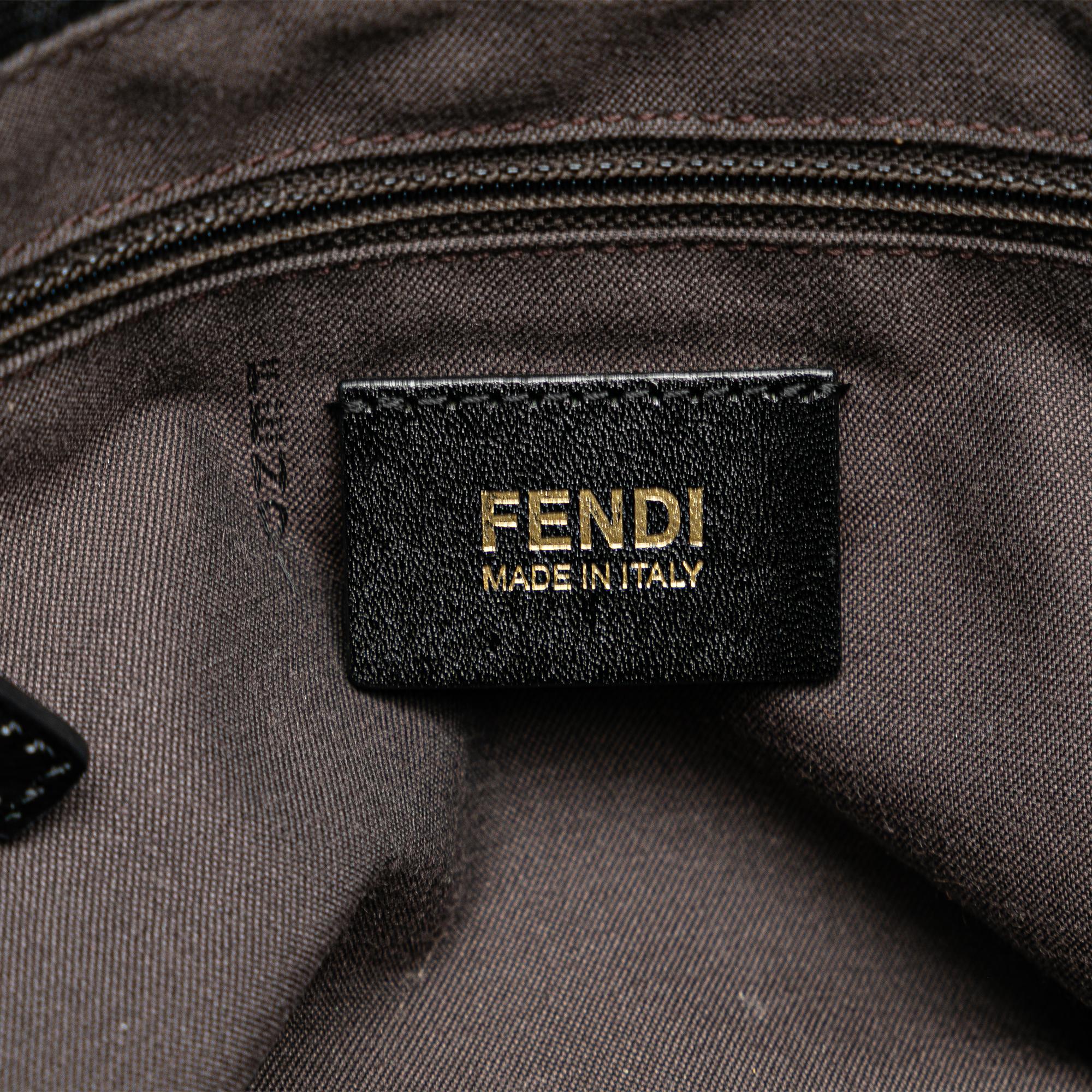 Fendi Large Zucca Canvas Chef Tote (SHG-lMOYAO)