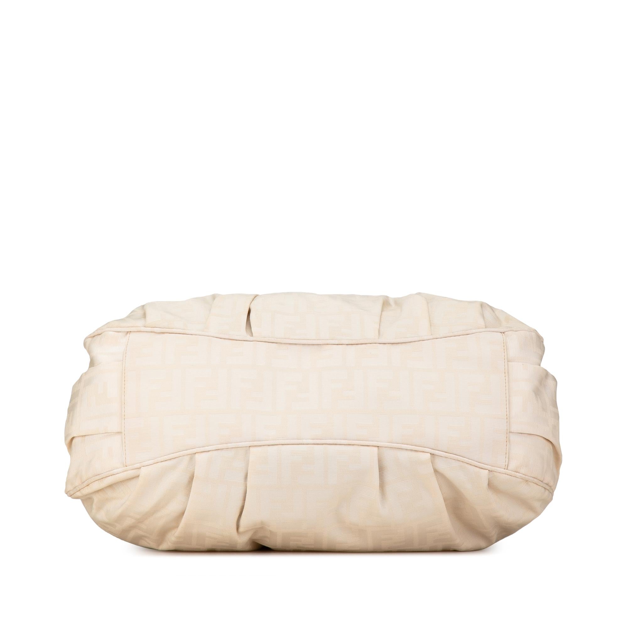 Fendi Large Zucca Canvas Mia Tote (SHG-TOEhpT)