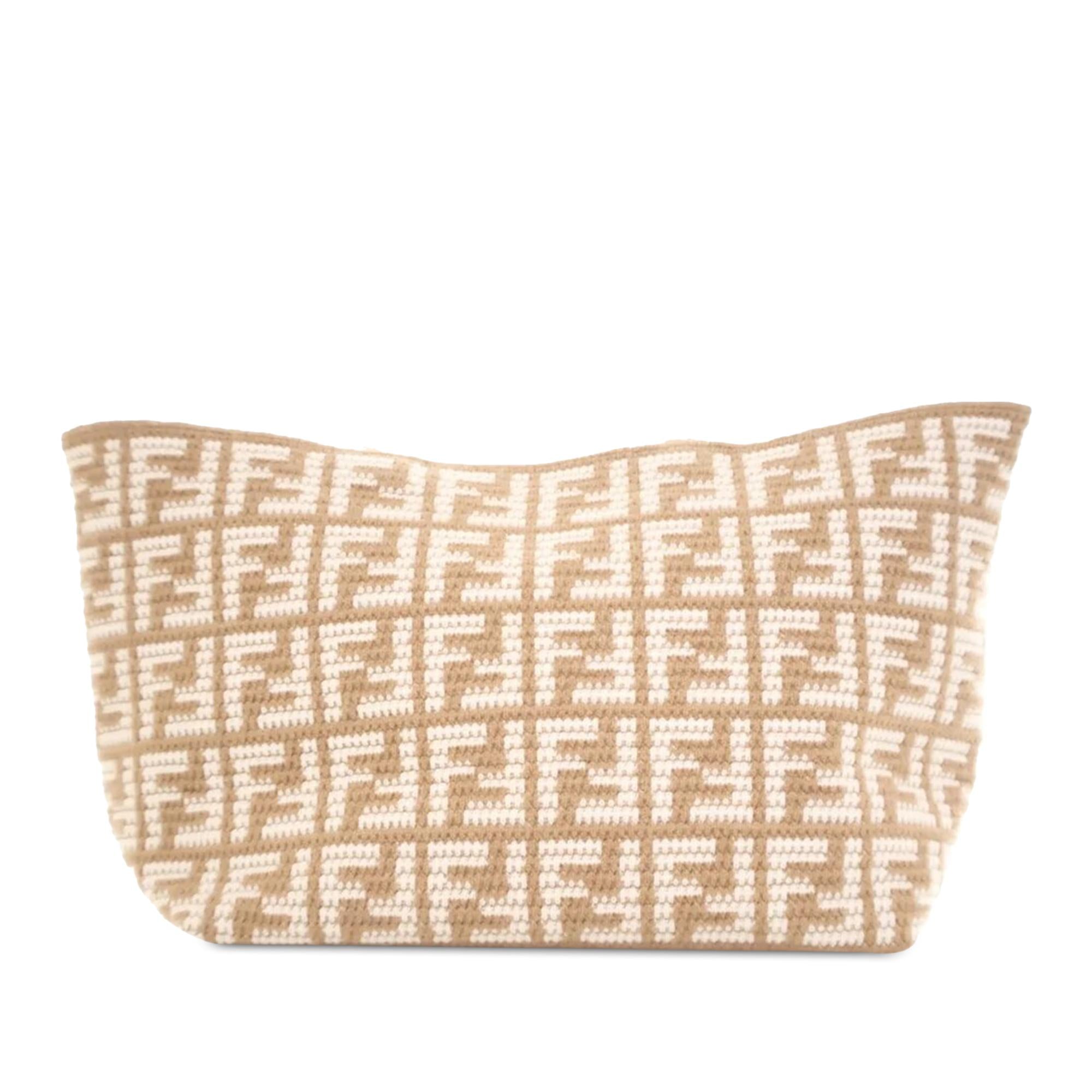 Fendi Large Zucca Cashmere Shopper Tote (SHG-q4x6Pa)
