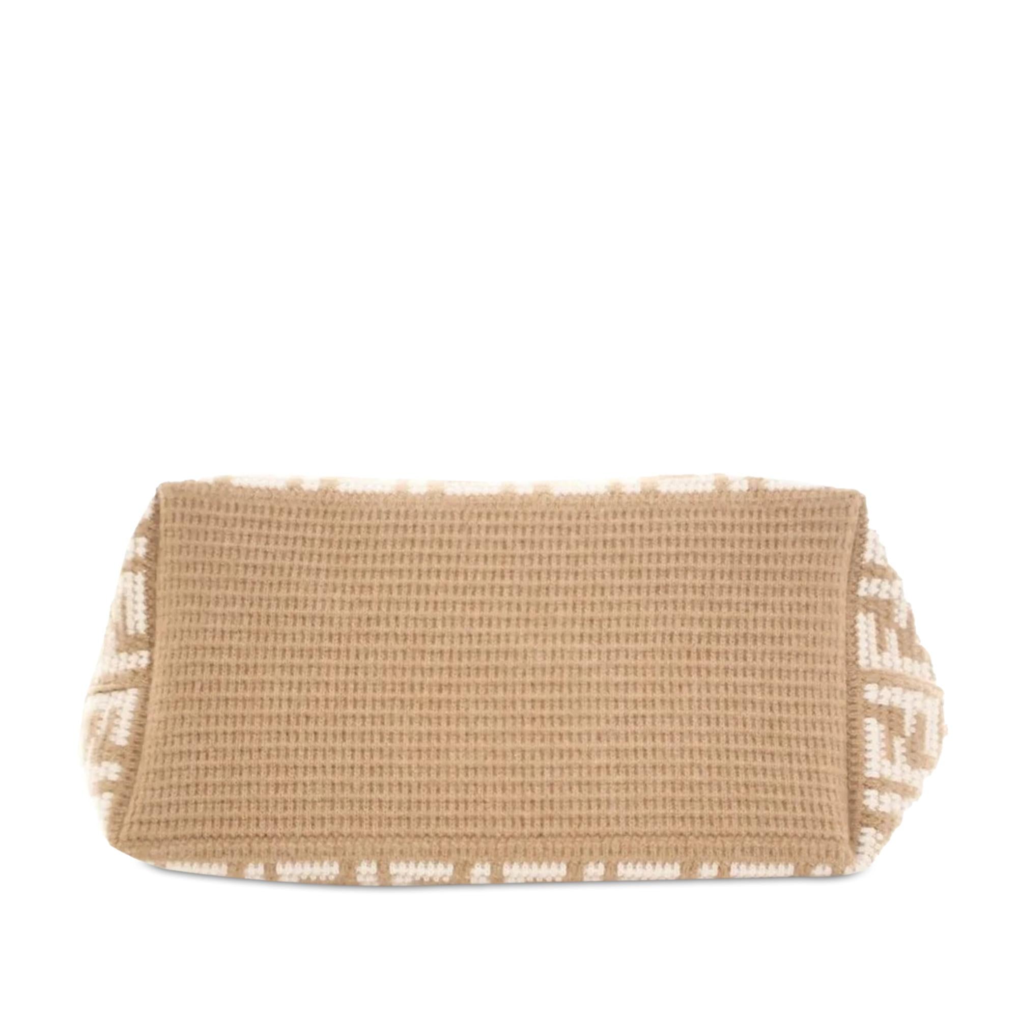 Fendi Large Zucca Cashmere Shopper Tote (SHG-q4x6Pa)