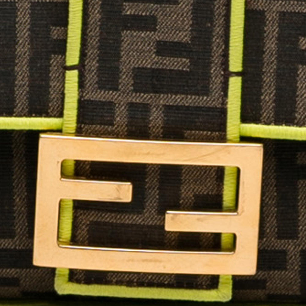 Fendi Large Zucca Fluo Trim Baguette Satchel (SHG-QDucxW)