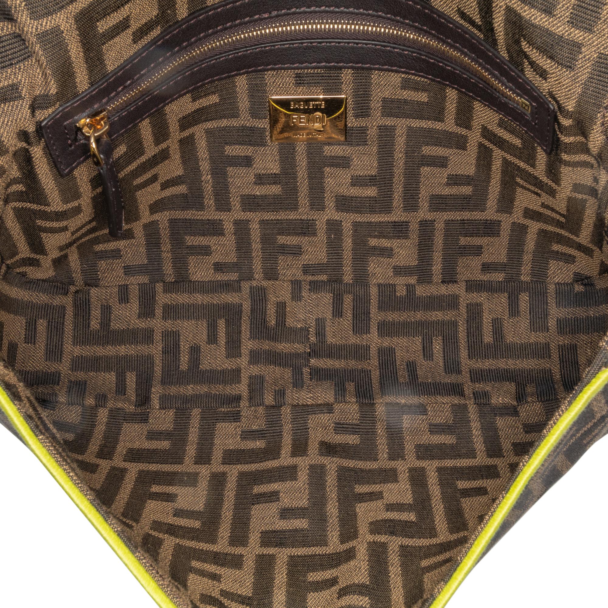 Fendi Large Zucca Fluo Trim Baguette Satchel (SHG-jbo1Oy)