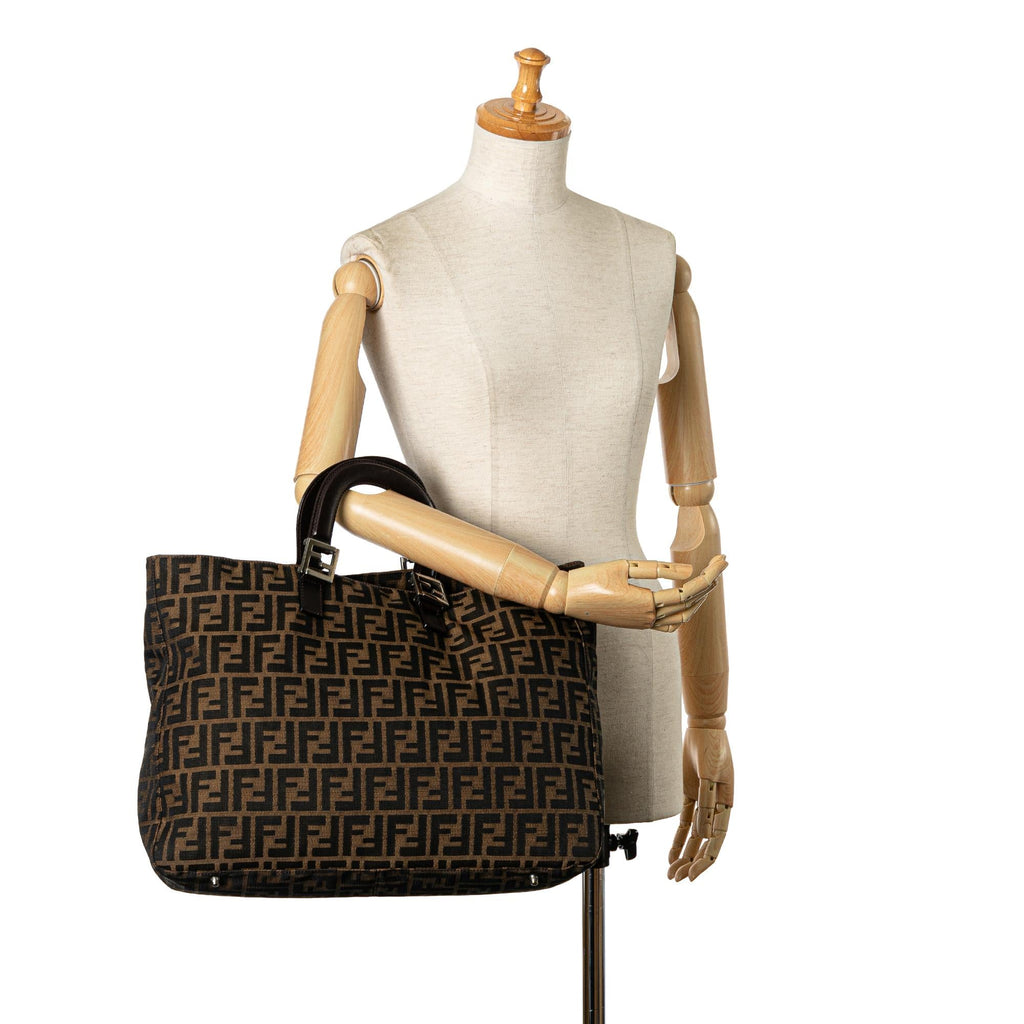 Fendi Large Zucca Twins Tote (SHG-uvEf47)