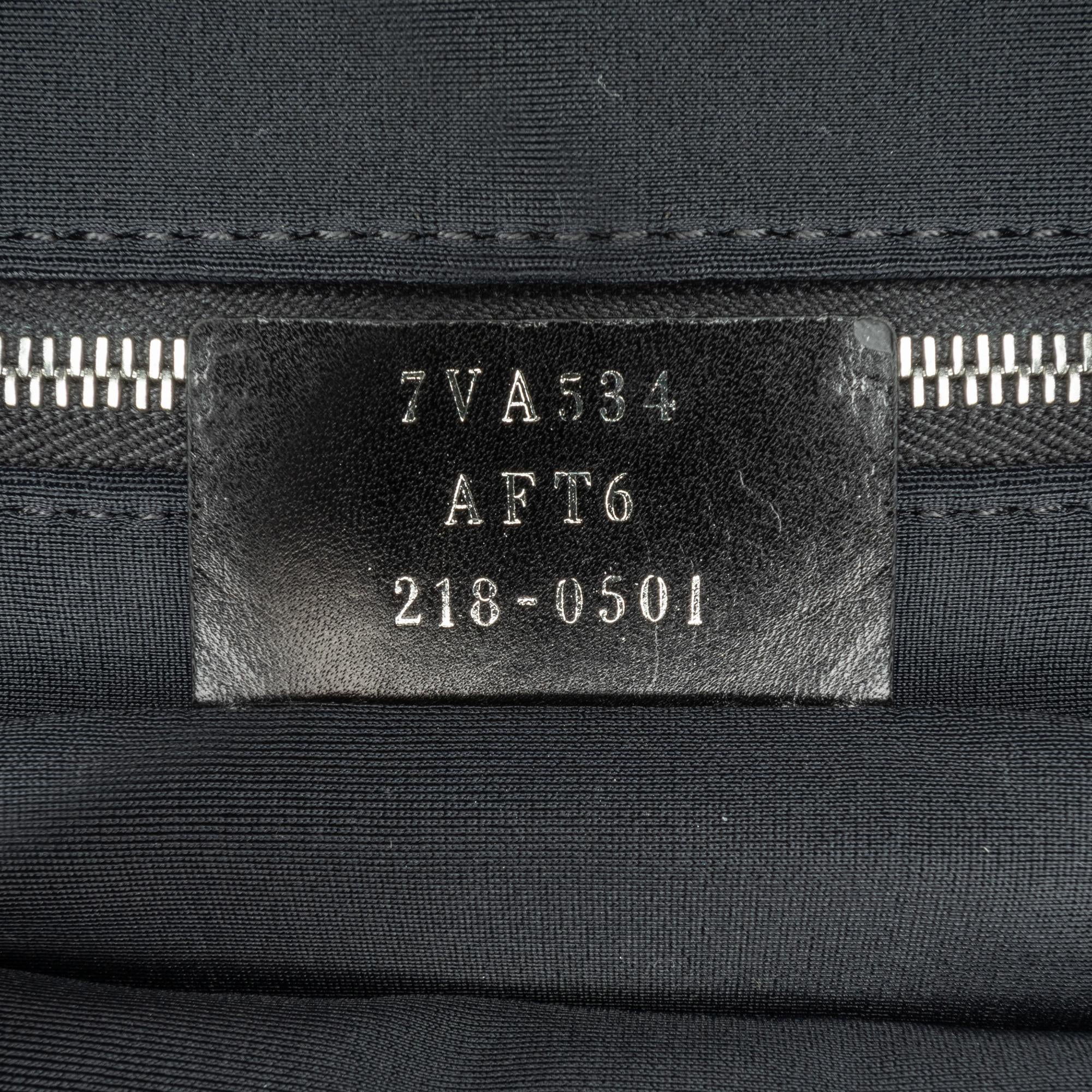 Fendi Large Zucca Vertigo Mesh Baguette Satchel (SHG-dmuY2A)
