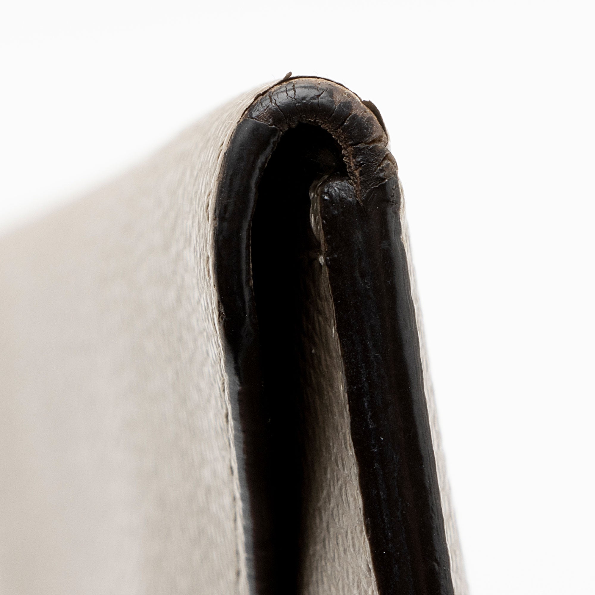 Fendi Leather 1974 Envelope Pouch (SHF-zbL5yO)