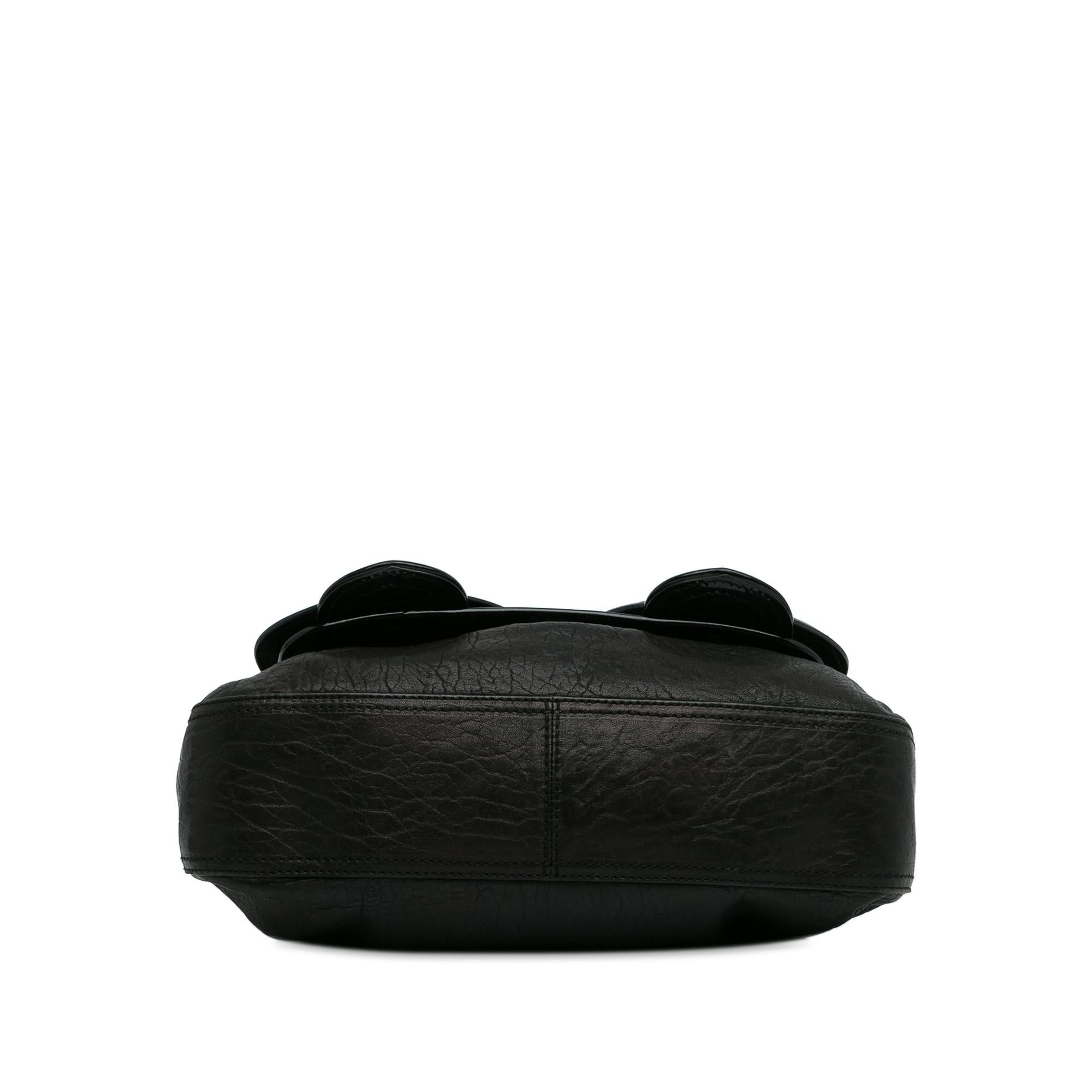 Fendi Leather B Shoulder Bag (SHG-ZmkjQW)