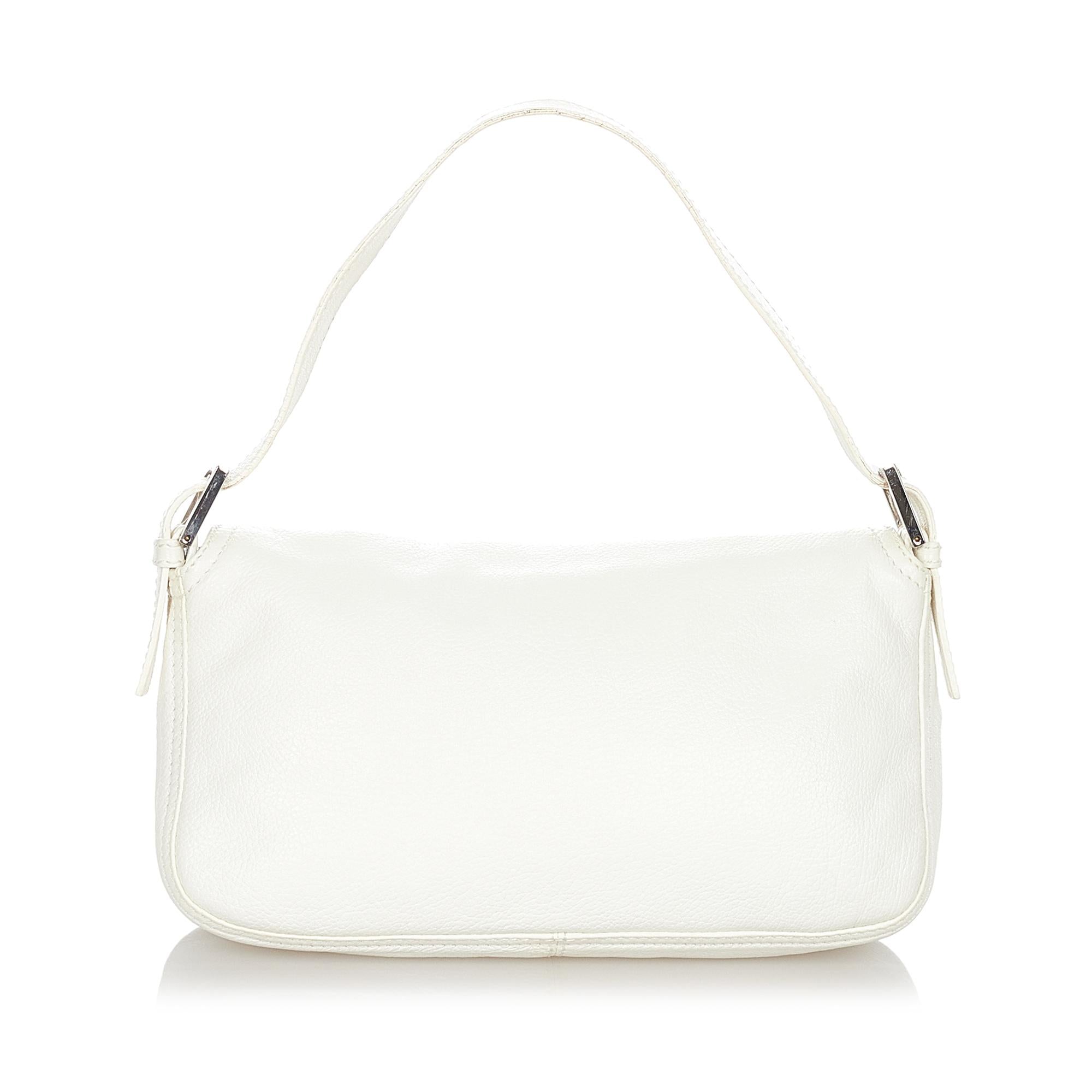 Fendi Leather Baguette (SHG-23602)