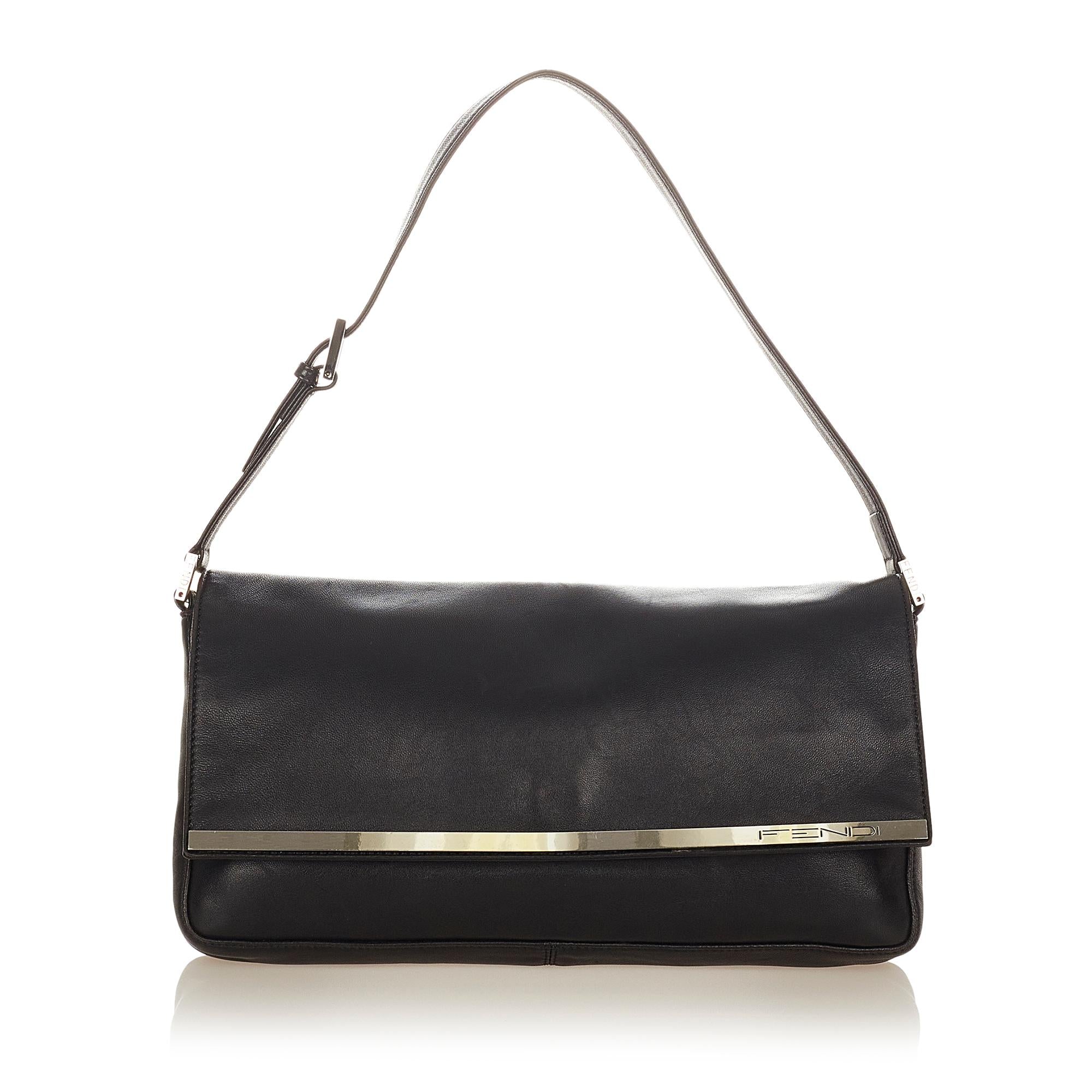 Fendi Leather Baguette (SHG-26704)