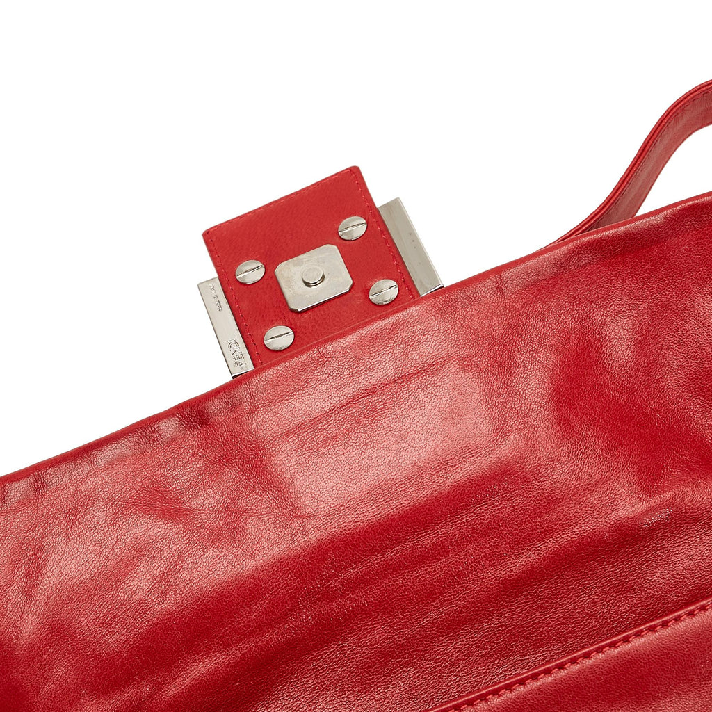 Fendi Leather Baguette (SHG-36073)